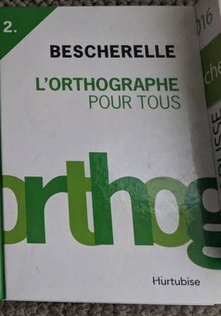 French book and dictionary, Dictionnaire Larousse Poche