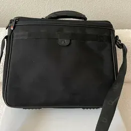 New Wenger SwissGear Laptop Messenger Bag - photo 2