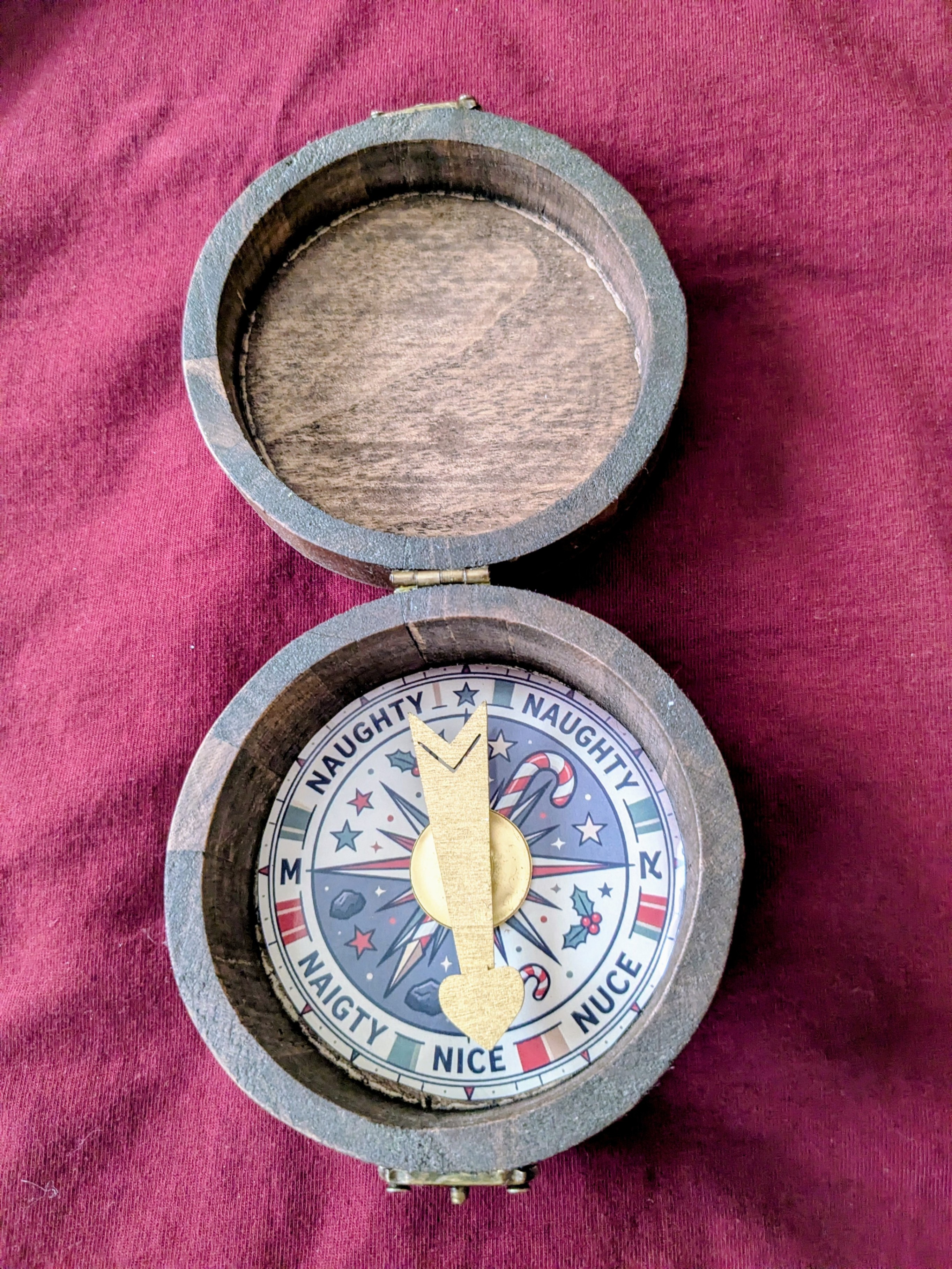 Santa Naughty & Nice compass