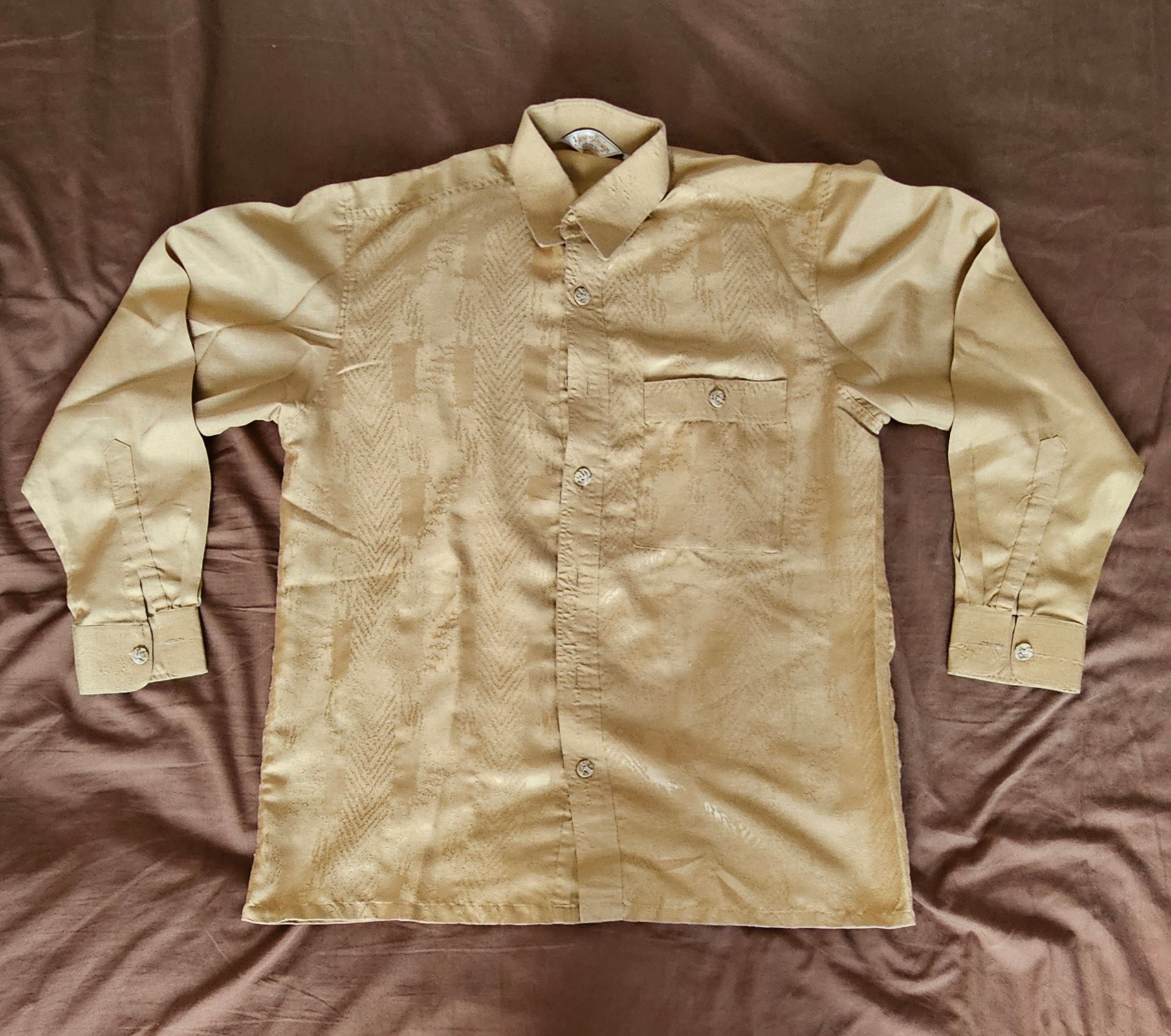 MEN'S FORMAL LONG SLEEVE SHIRT (LARGE)