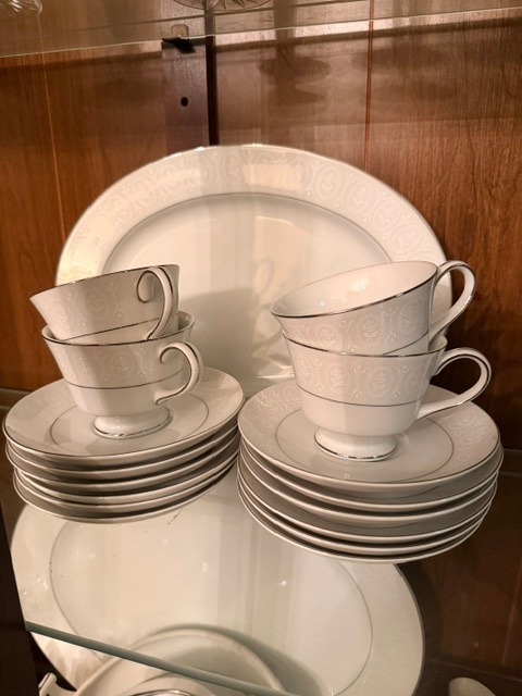 78 Piece China Set