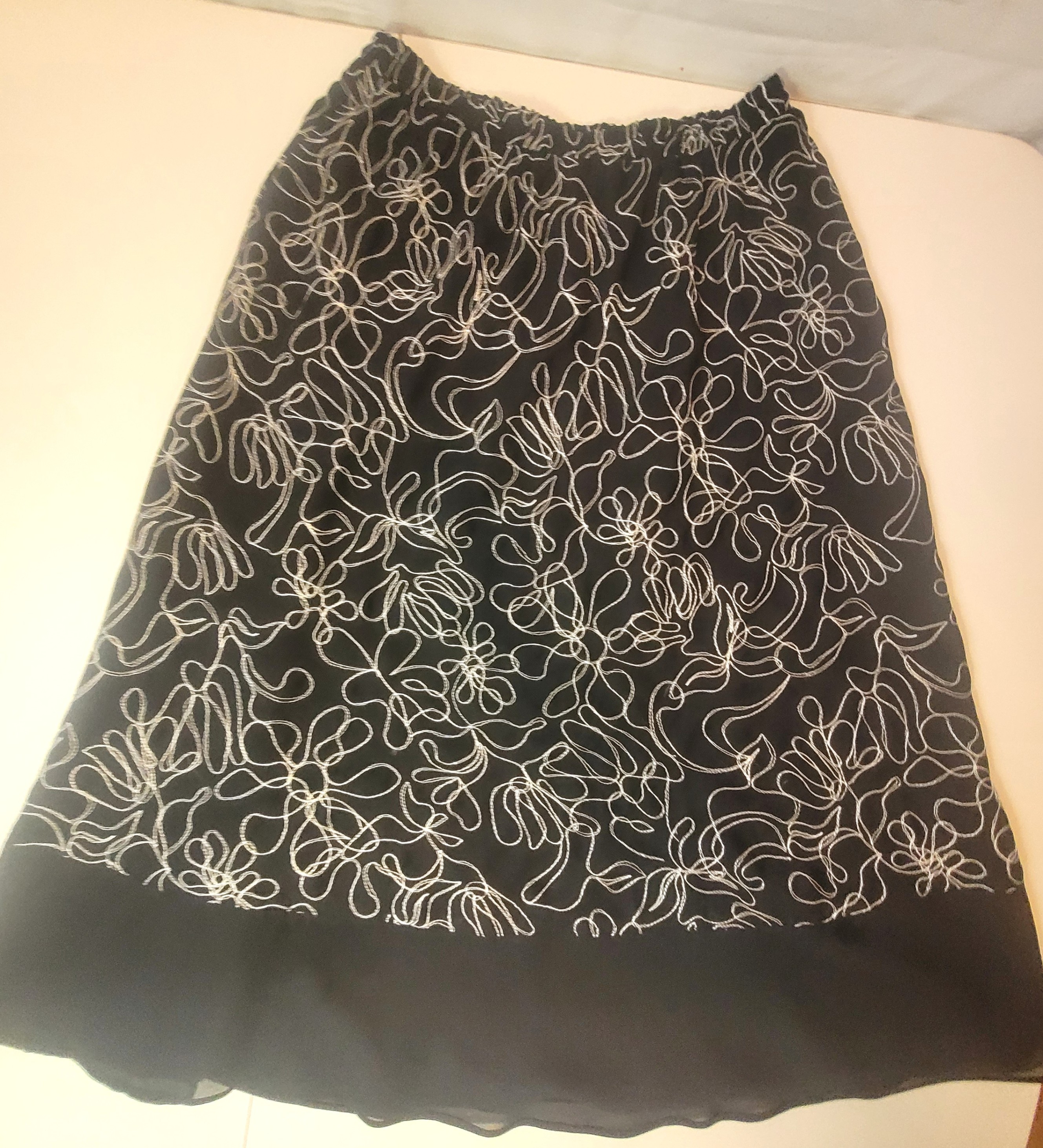 Tanjay Petites Black White Floral Embroidered Midi Skirt 8P - photo 5