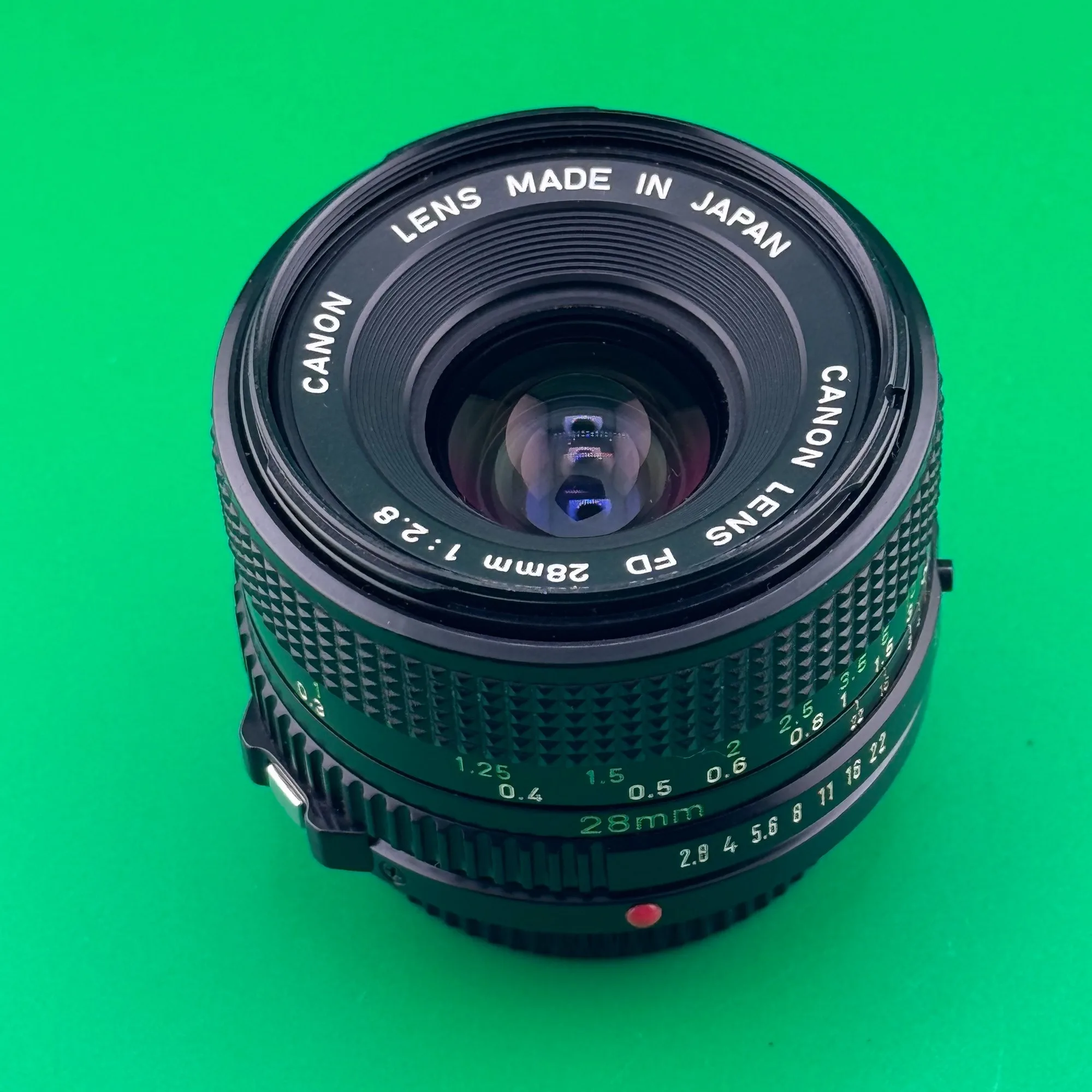 Canon FD 28mm f/2.8 - FD-mount - Like New