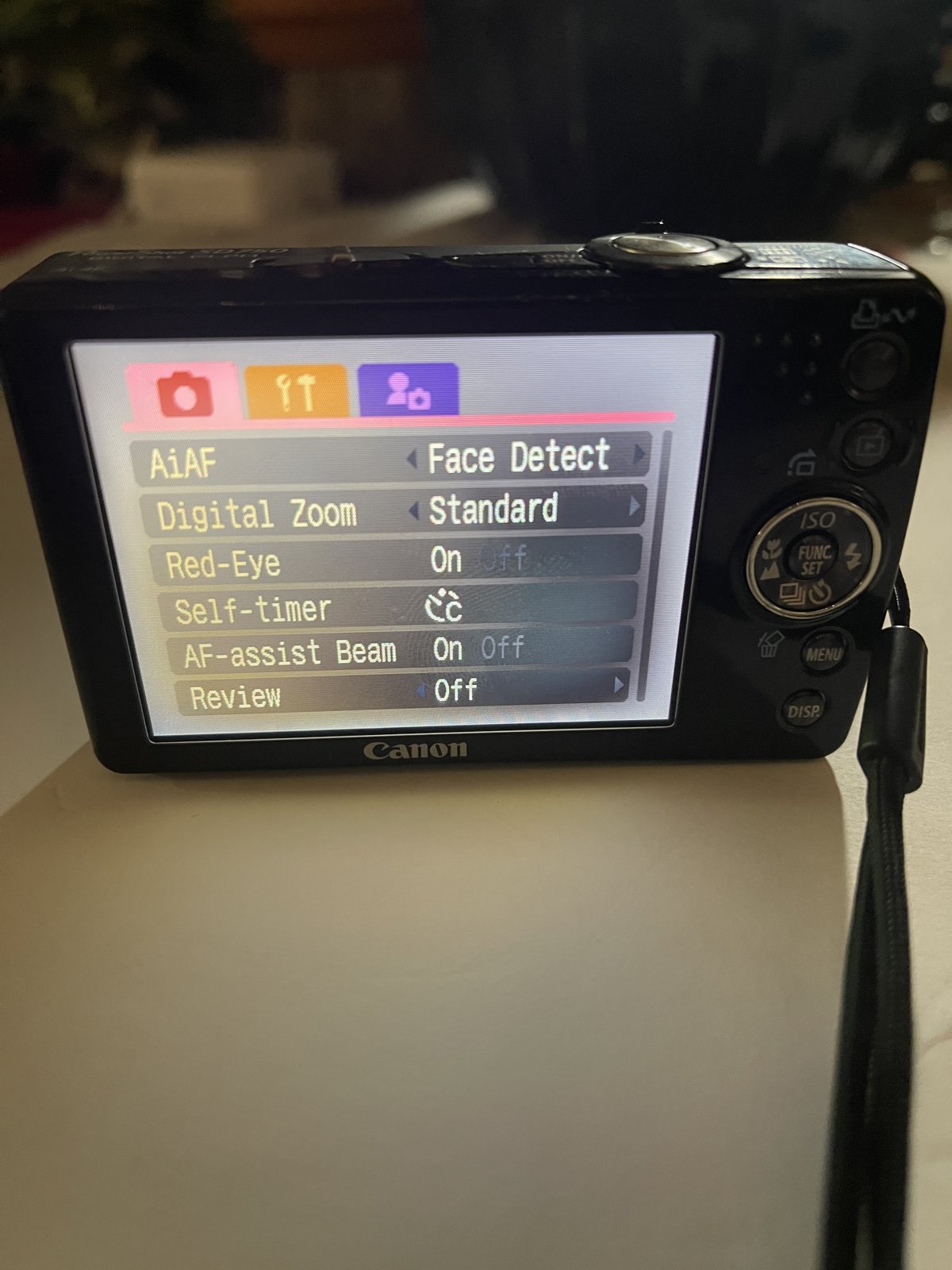 Canon PowerShot SD750 ELPH 7.1MP Camera + 3 Batteries, Charger - photo 4