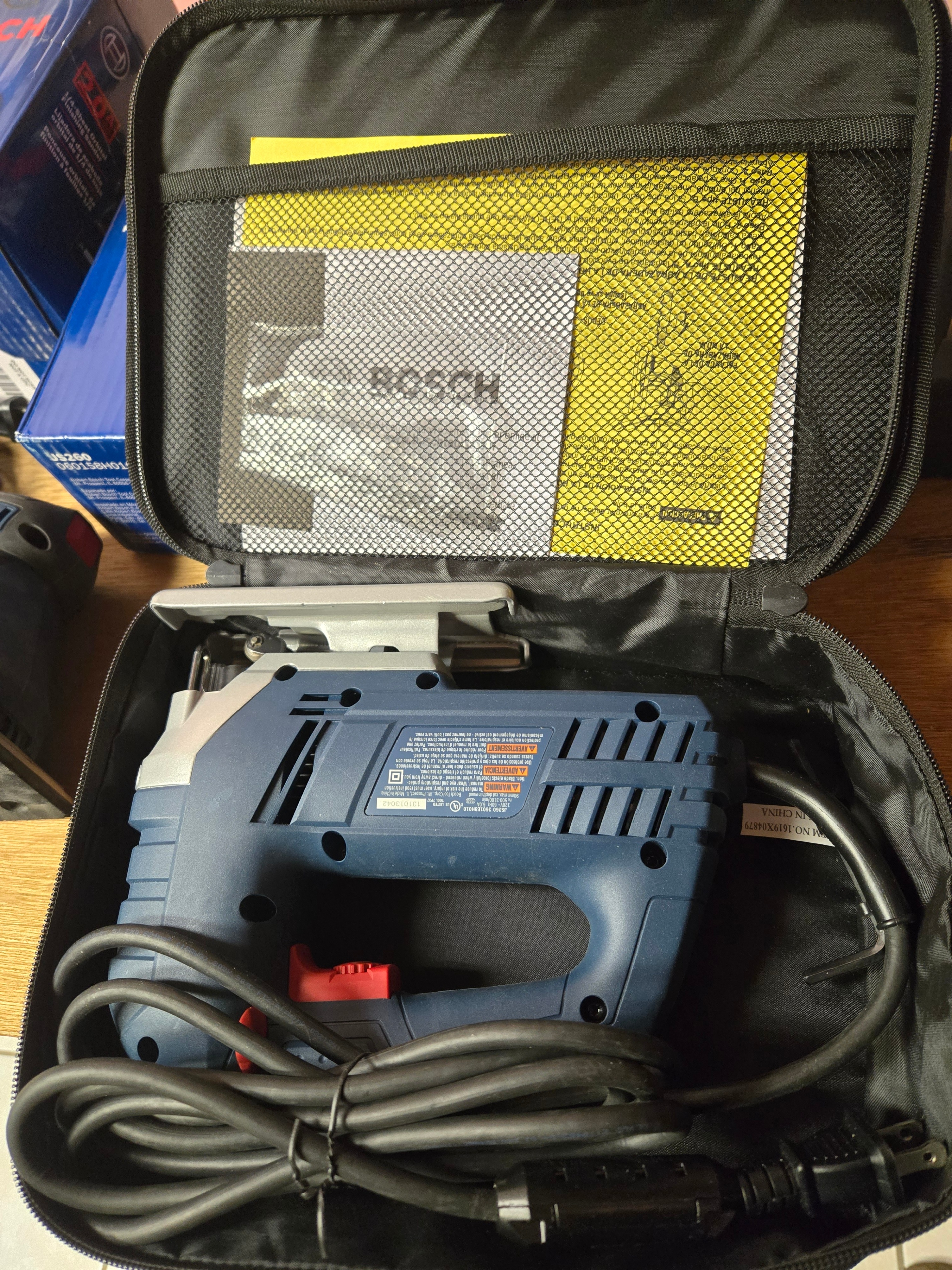 Bosch Tools: 6.0A Jig Saw (JS260) 2.0A Finishing Sander (GSS20) - photo 2