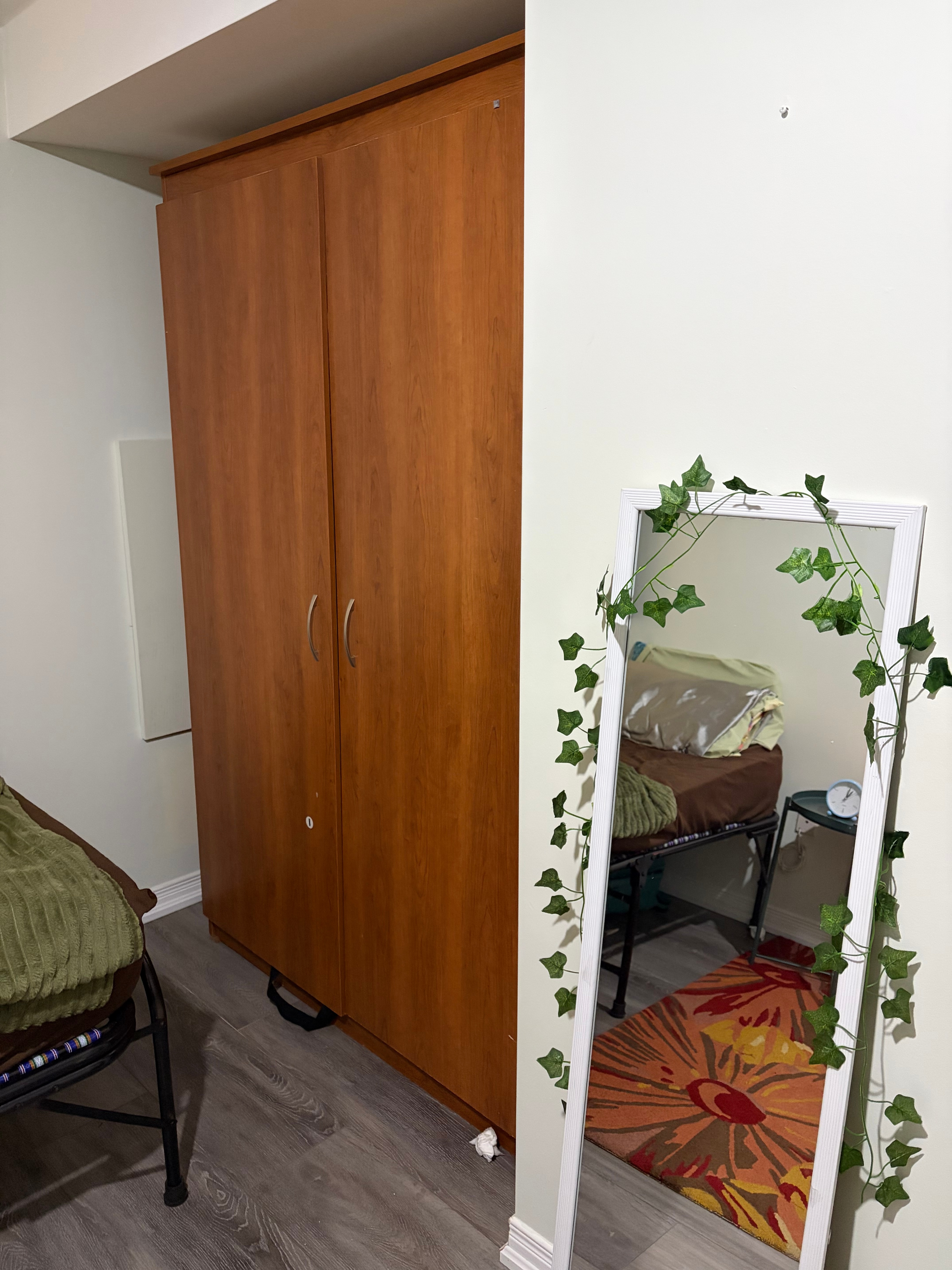 Basement Room for Rent Near McMaster — $630/month - photo 3