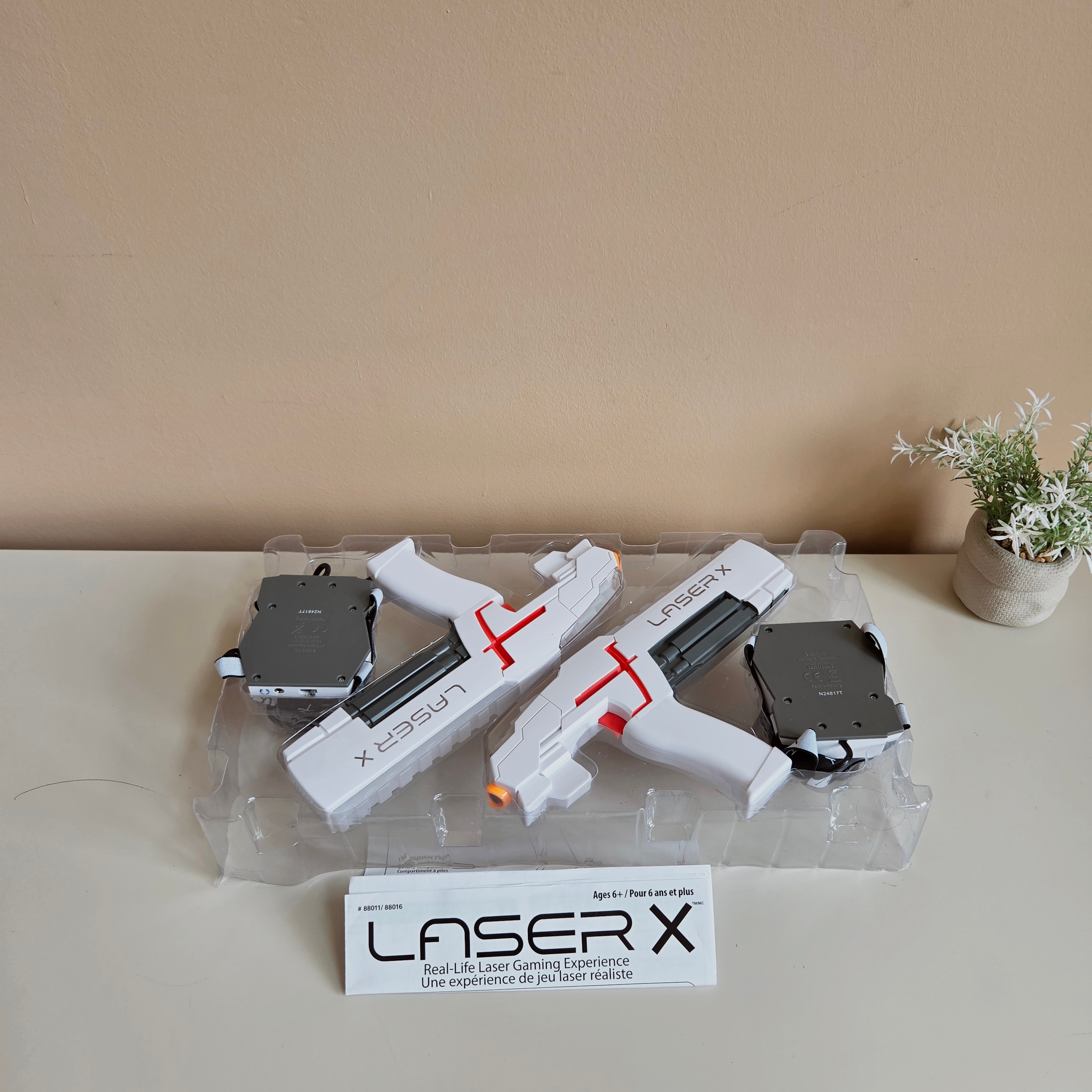 LaserX 2-Player Laser Tag Game - Pre-Loved! ✨ - photo 3
