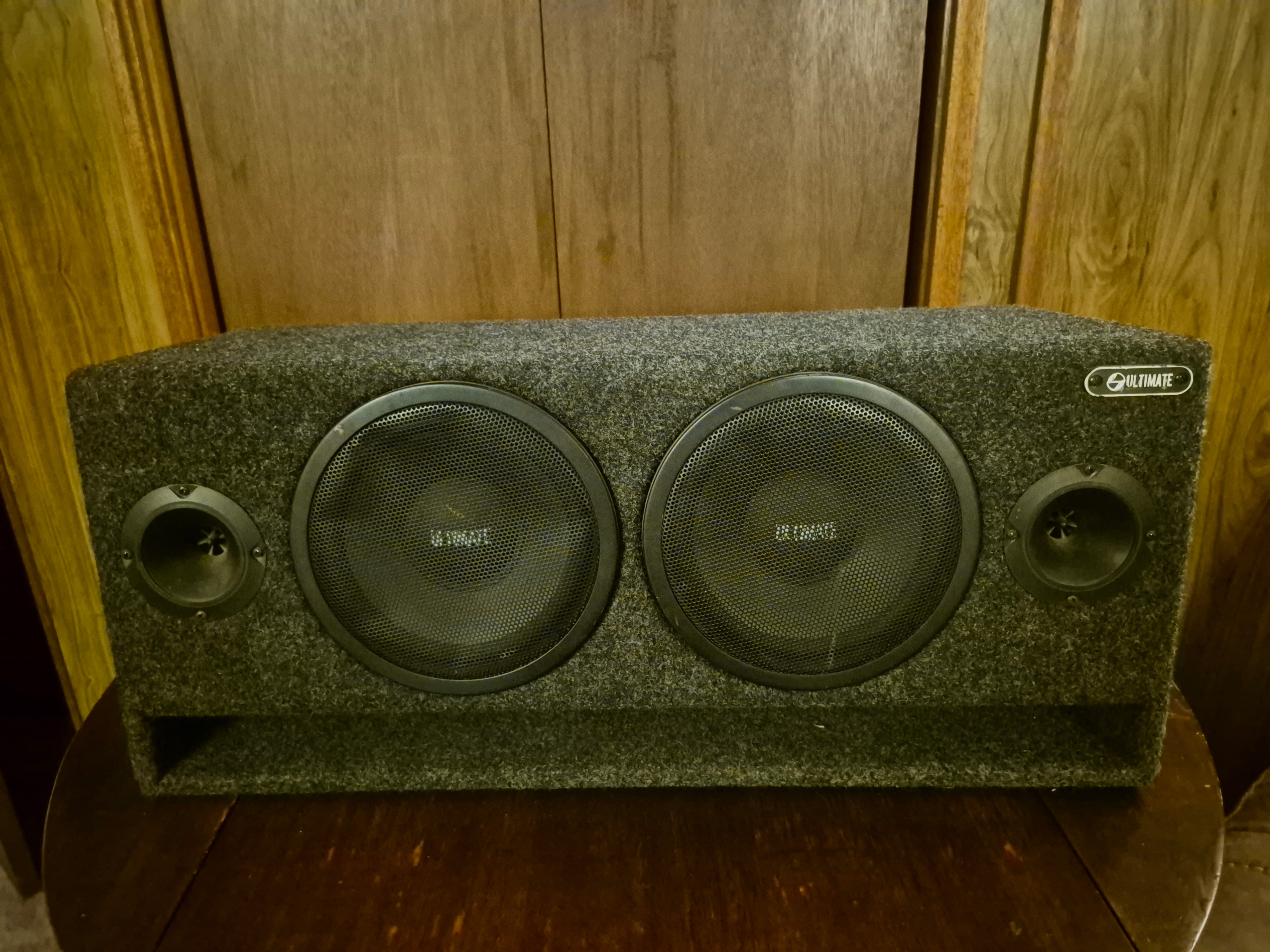 Ultimate Dual Speaker Box