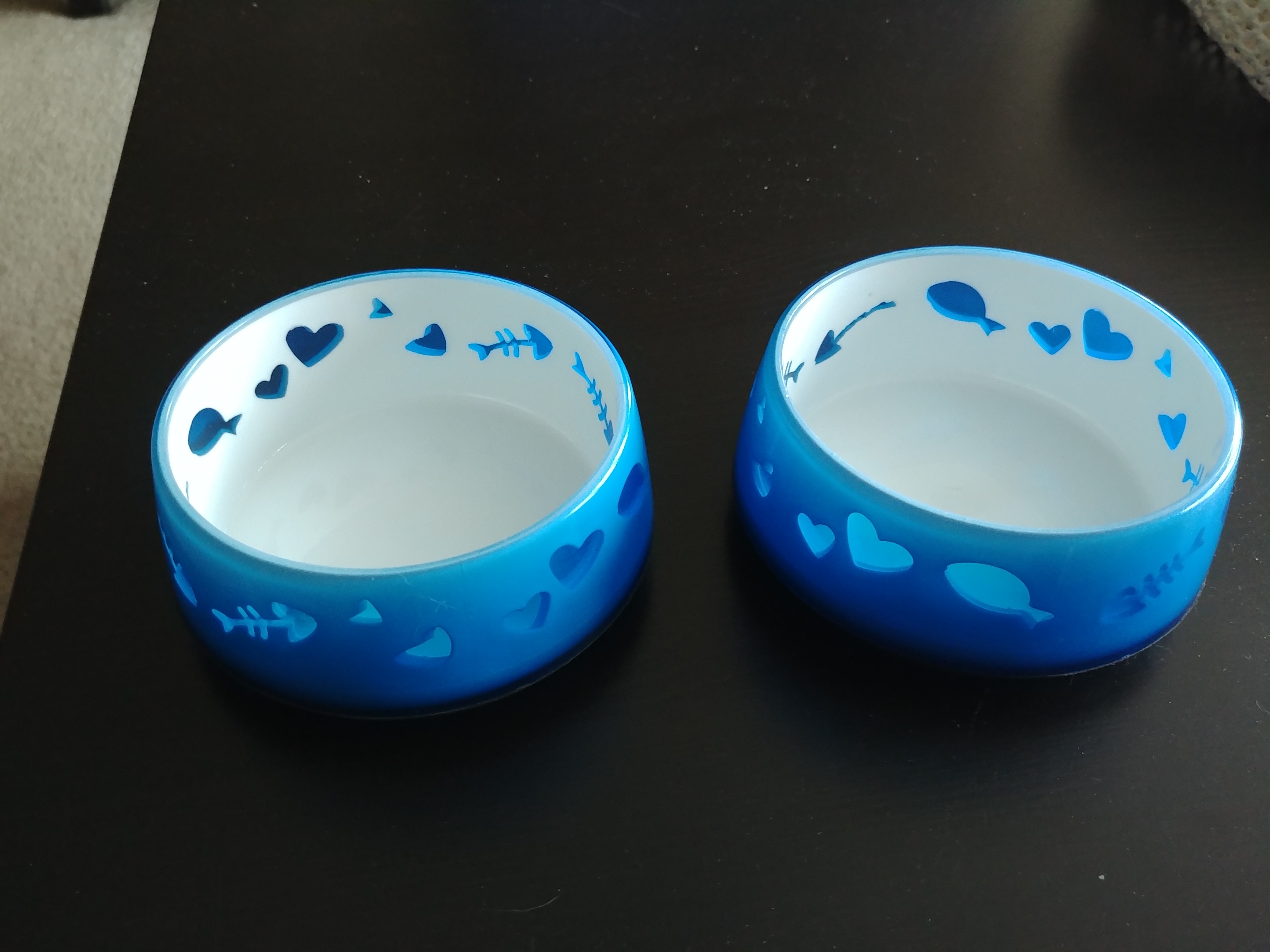 Set of Cat Bowls, Clean ,Good Condition