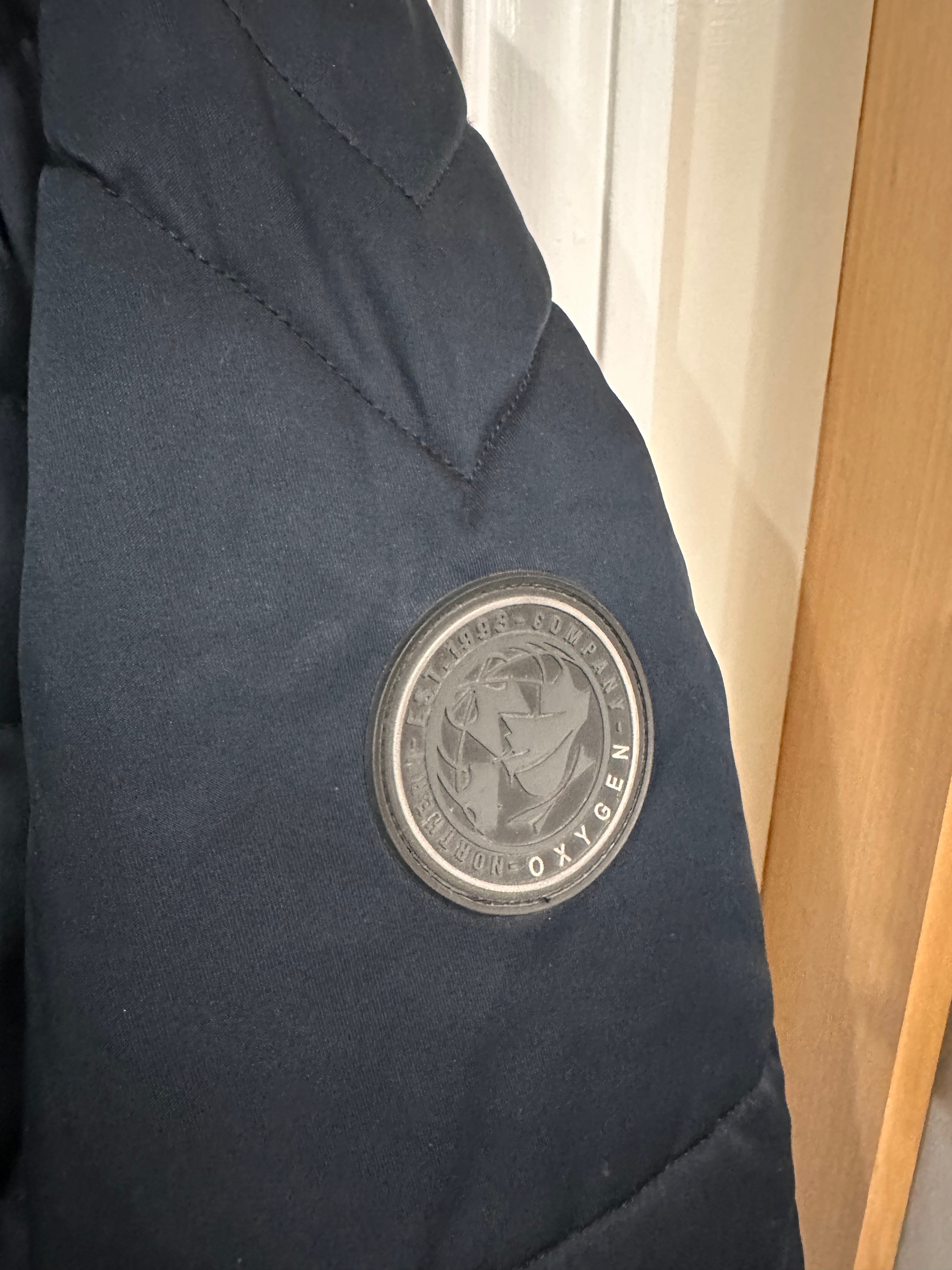 Northern Brand Men's Hooded Puffer Jacket • Size Large - photo 4