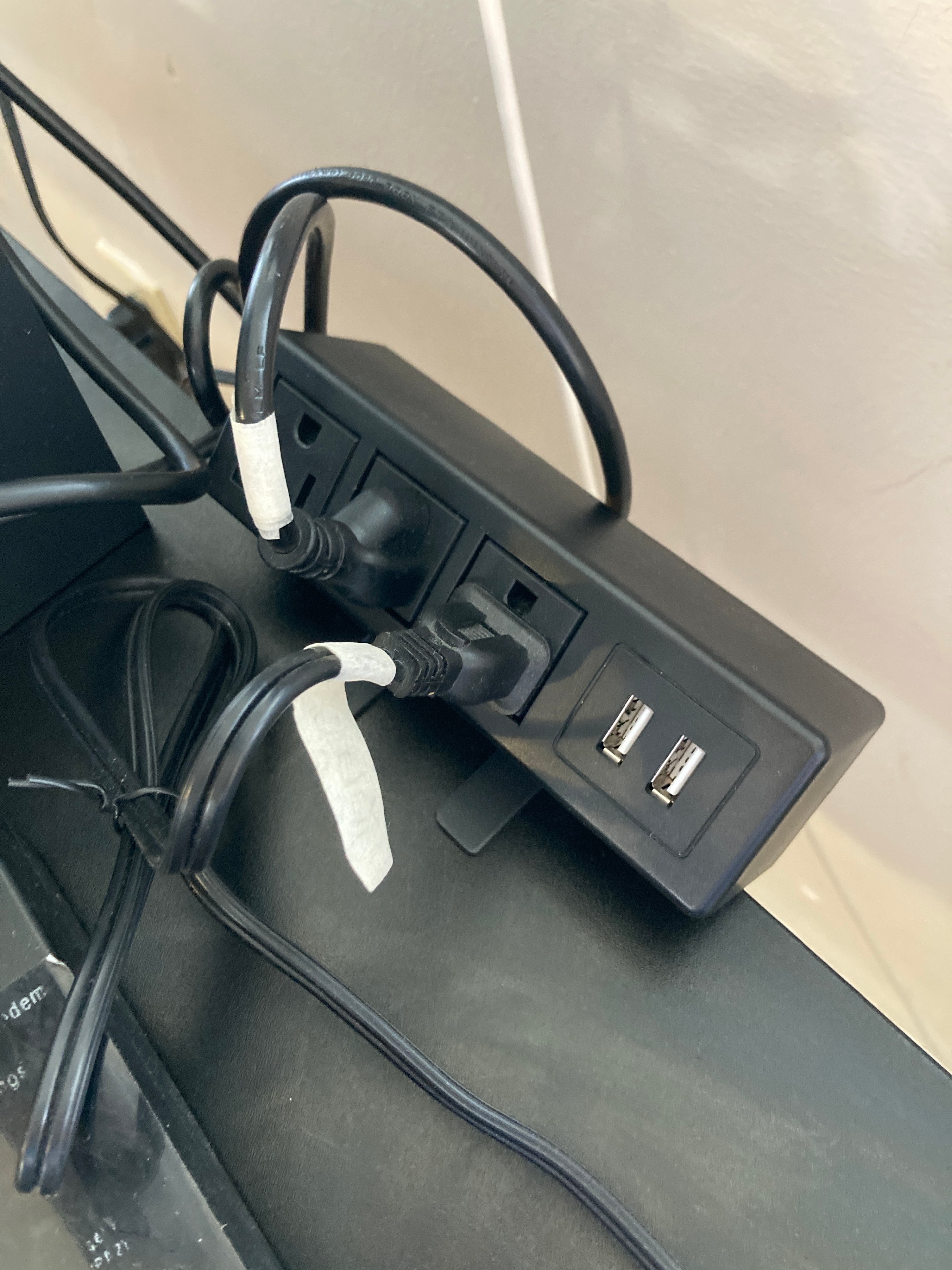 FLEXISPOT EN2 48"x24" Standing Desk with Power Strip Bundle - photo 5