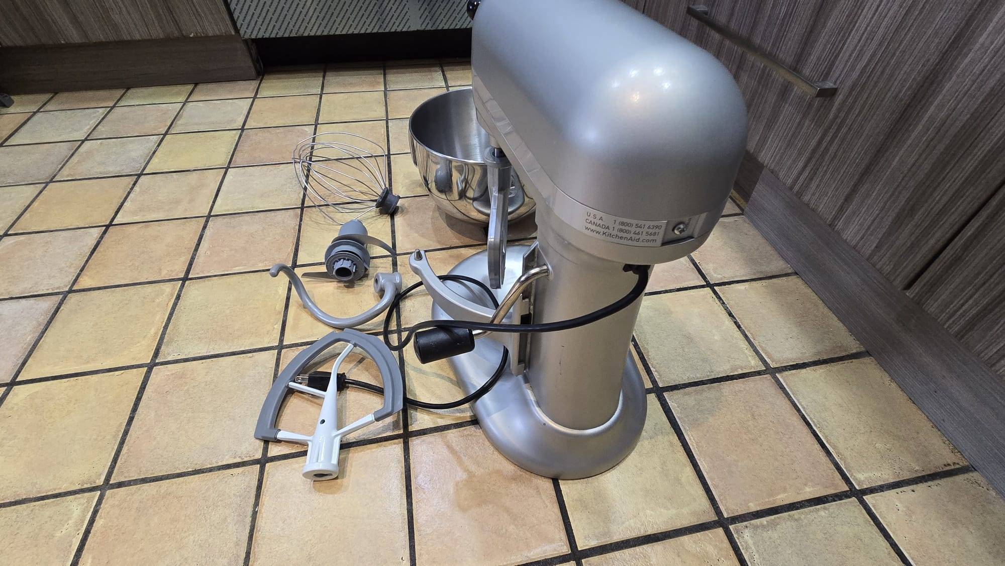 KitchenAid Professional 600 Stand Mixers, 6 quart, Silver - photo 4