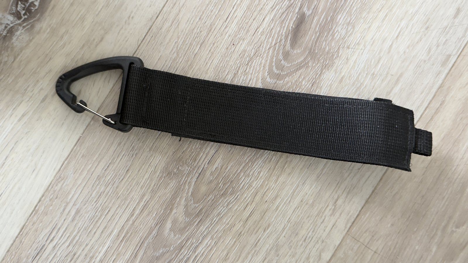 FREE Velcro Hook-and-Loop Strap with Carabiner Clip – Black - photo 2