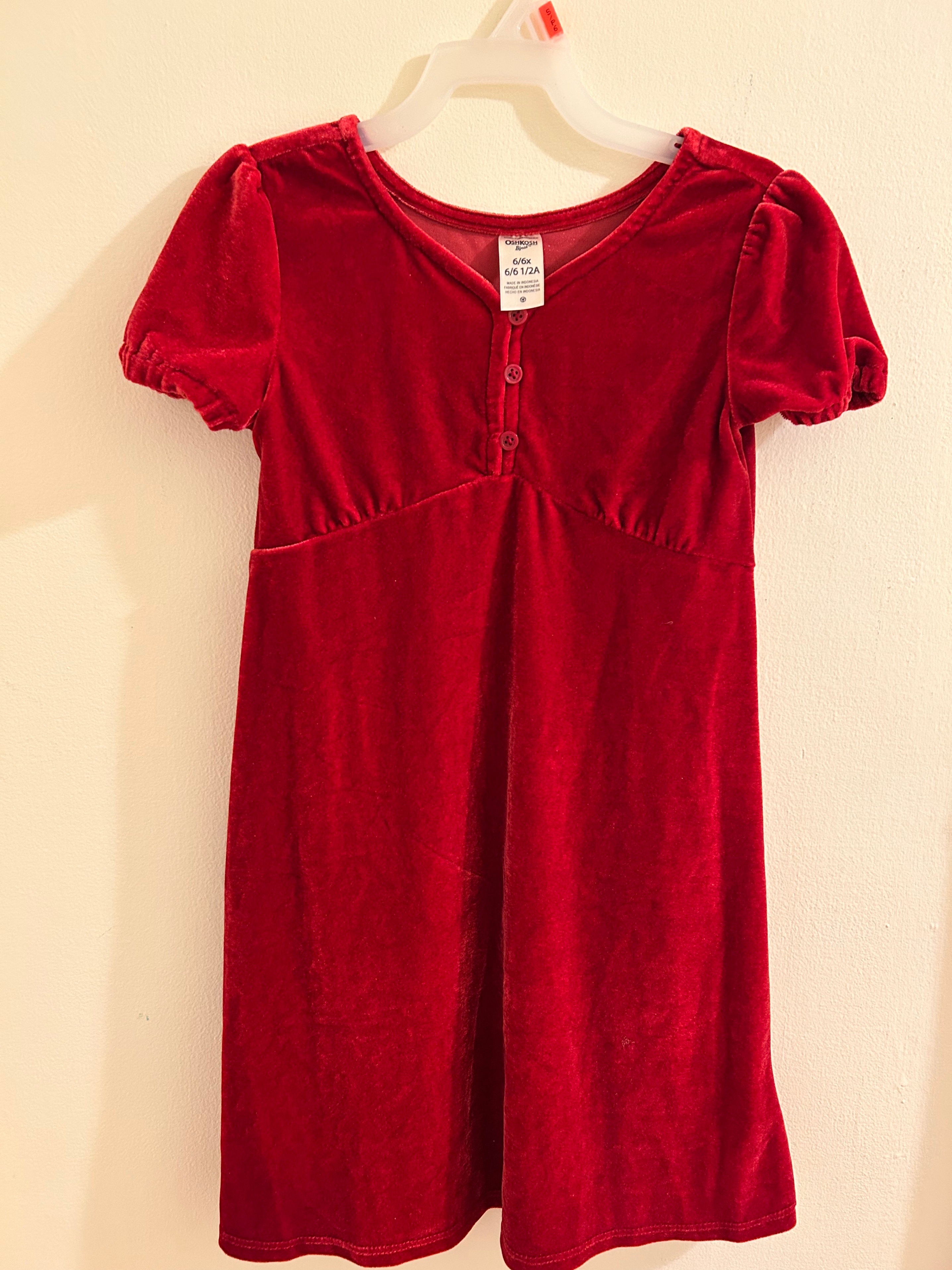 OshKosh Girls Size 6/6X Red Velvet Dress