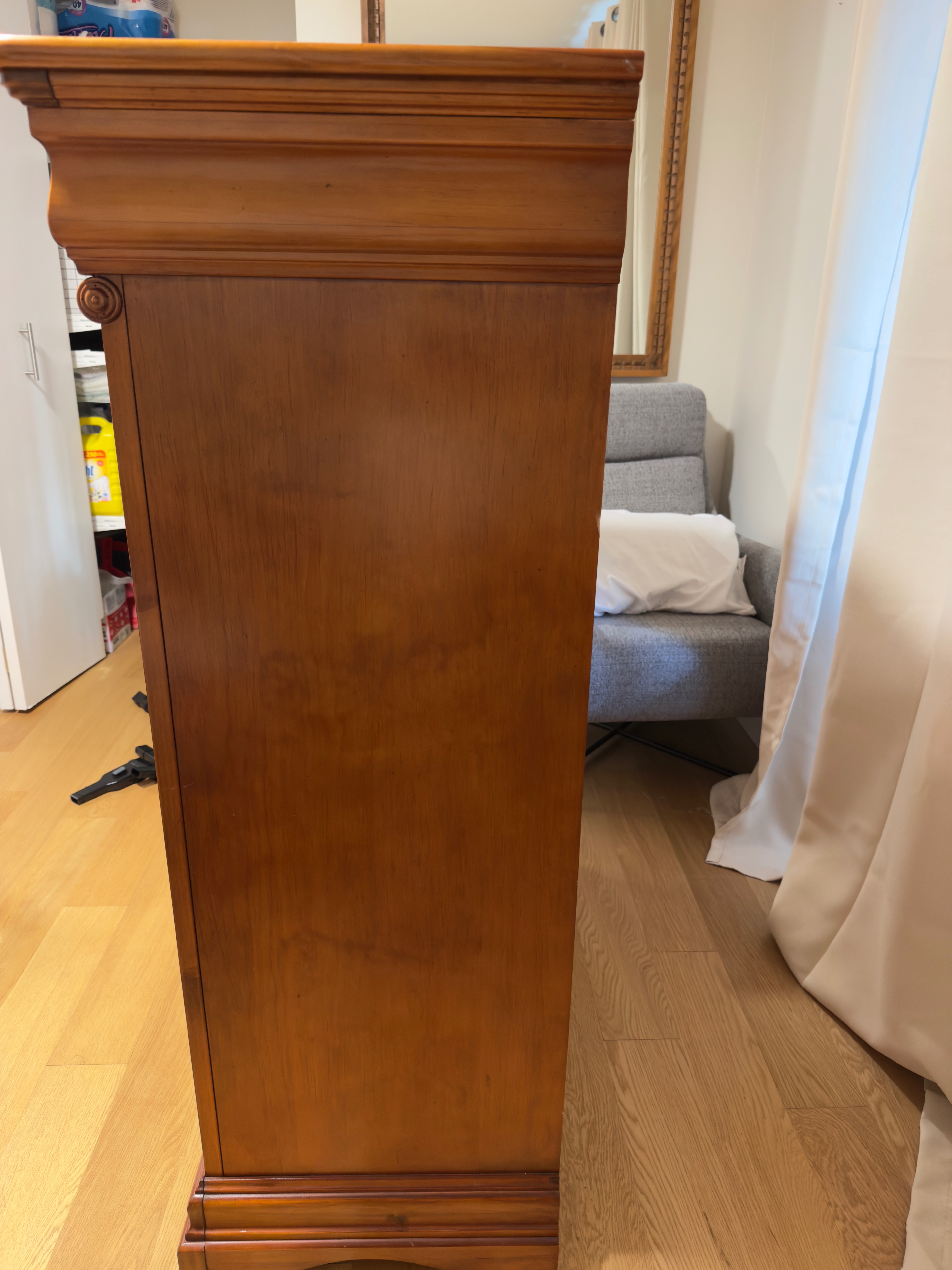 Dresser - photo 4