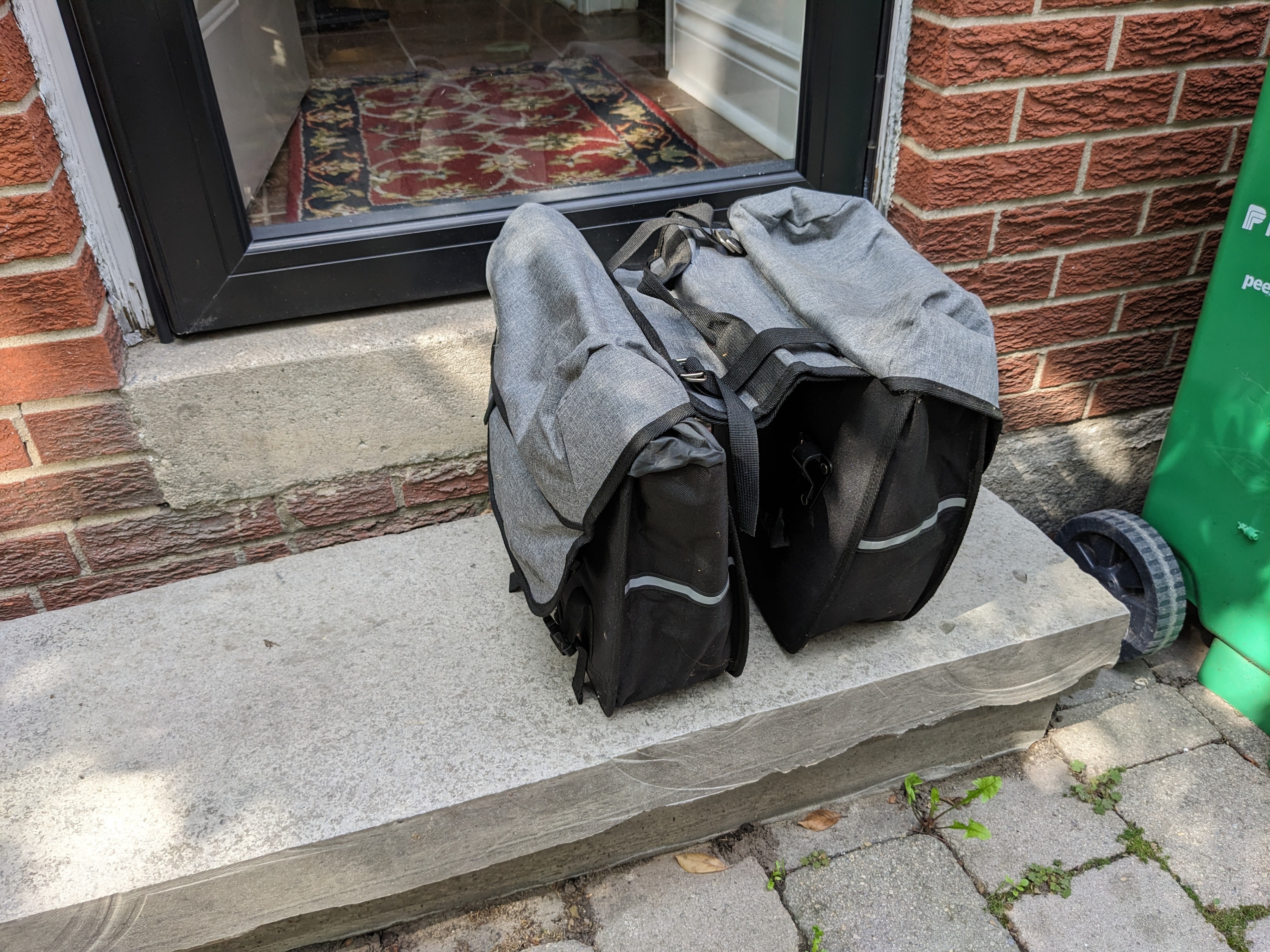 Ride1Up 700 w/Saddlebags & GRANIT Super Extreme 2500 Lock - photo 3
