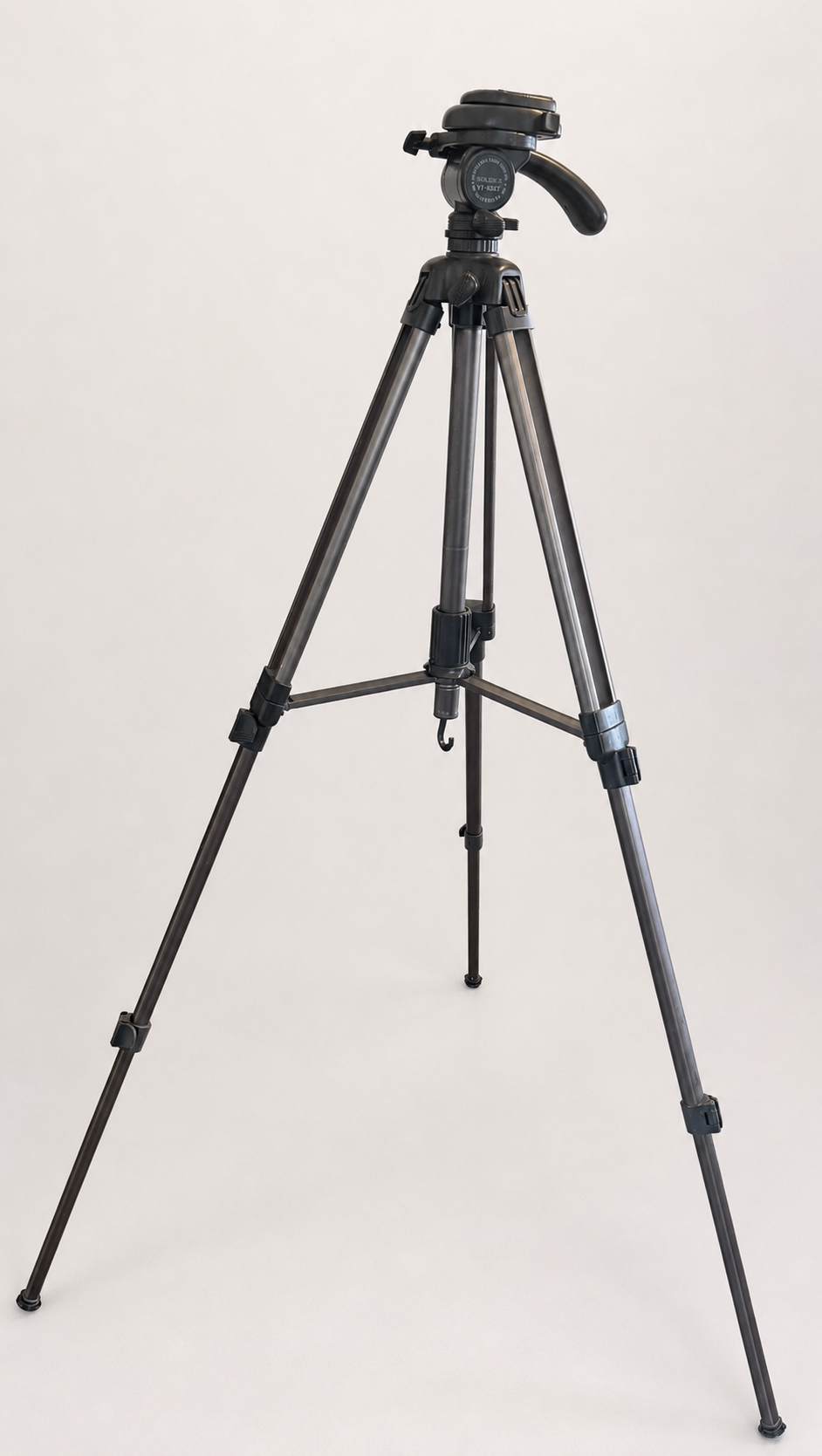 Solidex VT-93XT Full-Size Fluid Head Camera Tripod - photo 2