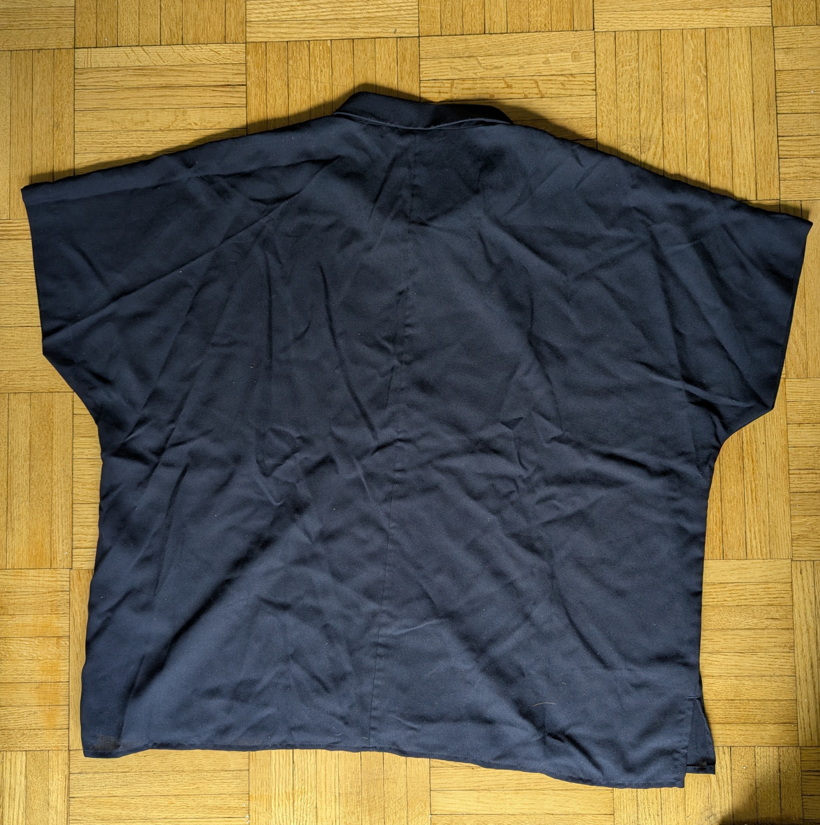 New With Tags - UNIQLO Navy Short-Sleeve Shirt - photo 4