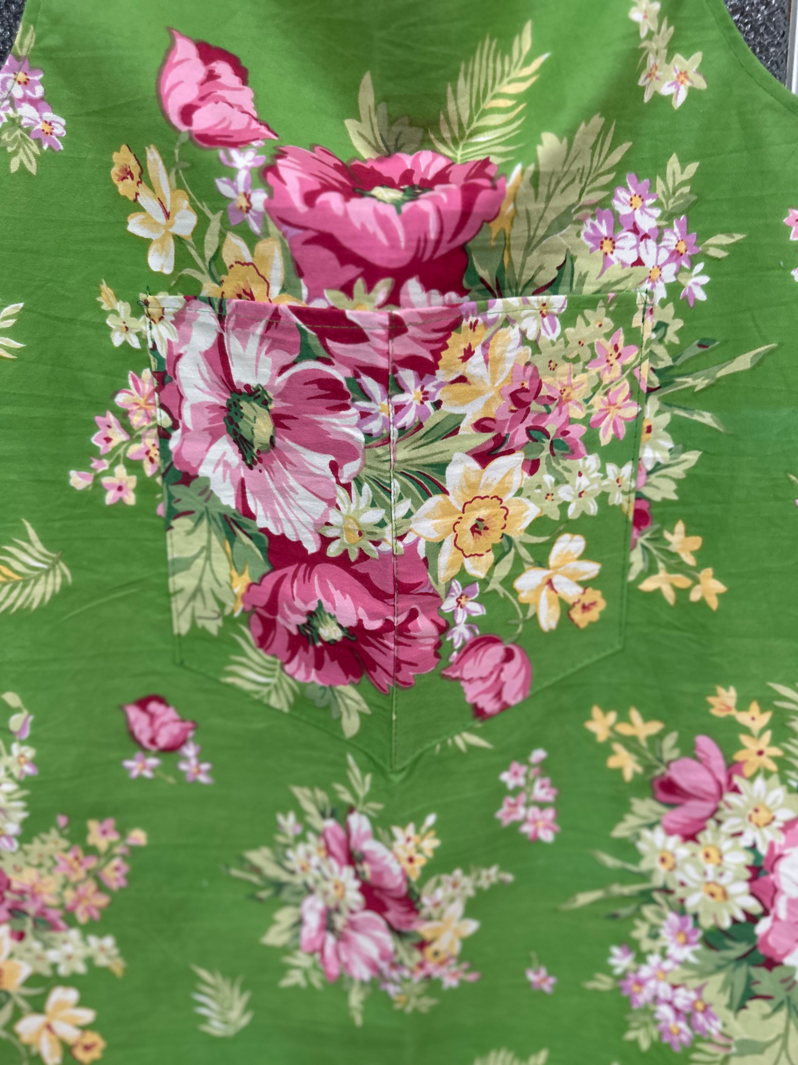 Brand New Premium Cotton Floral Cooking Aprons • 2 Colours - photo 3