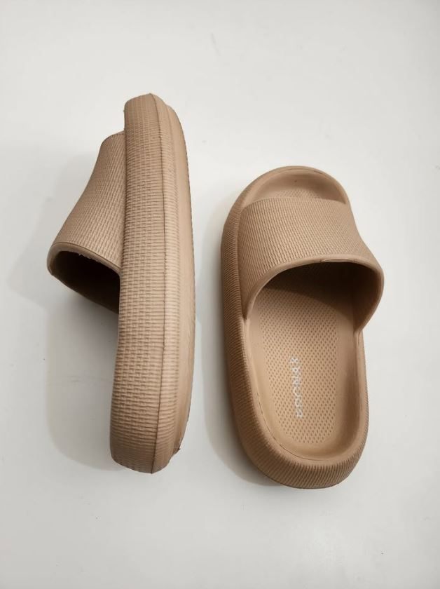 Shoes, BRONAX Slides, Size Women 4 to 6 / Men 3 to 5