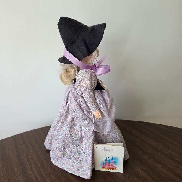 Vintage 1987 Effanbee  Storybook Collection Mother Goose Doll - photo 5