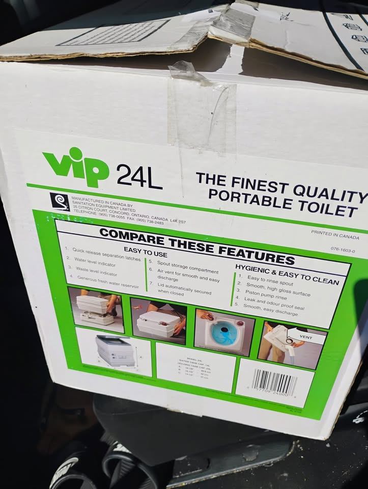 VIP 24 Litre Portable Toilet BNIB  2-section - photo 3