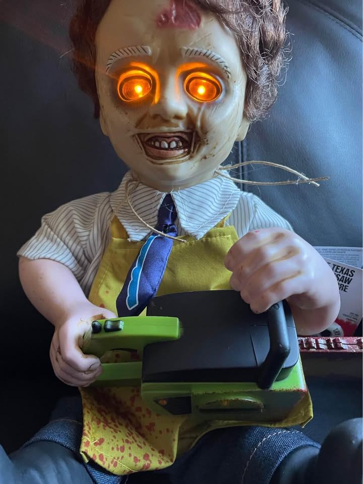 NEW - Animated Texas Chainsaw Massacre Plush Doll - Halloween - photo 3