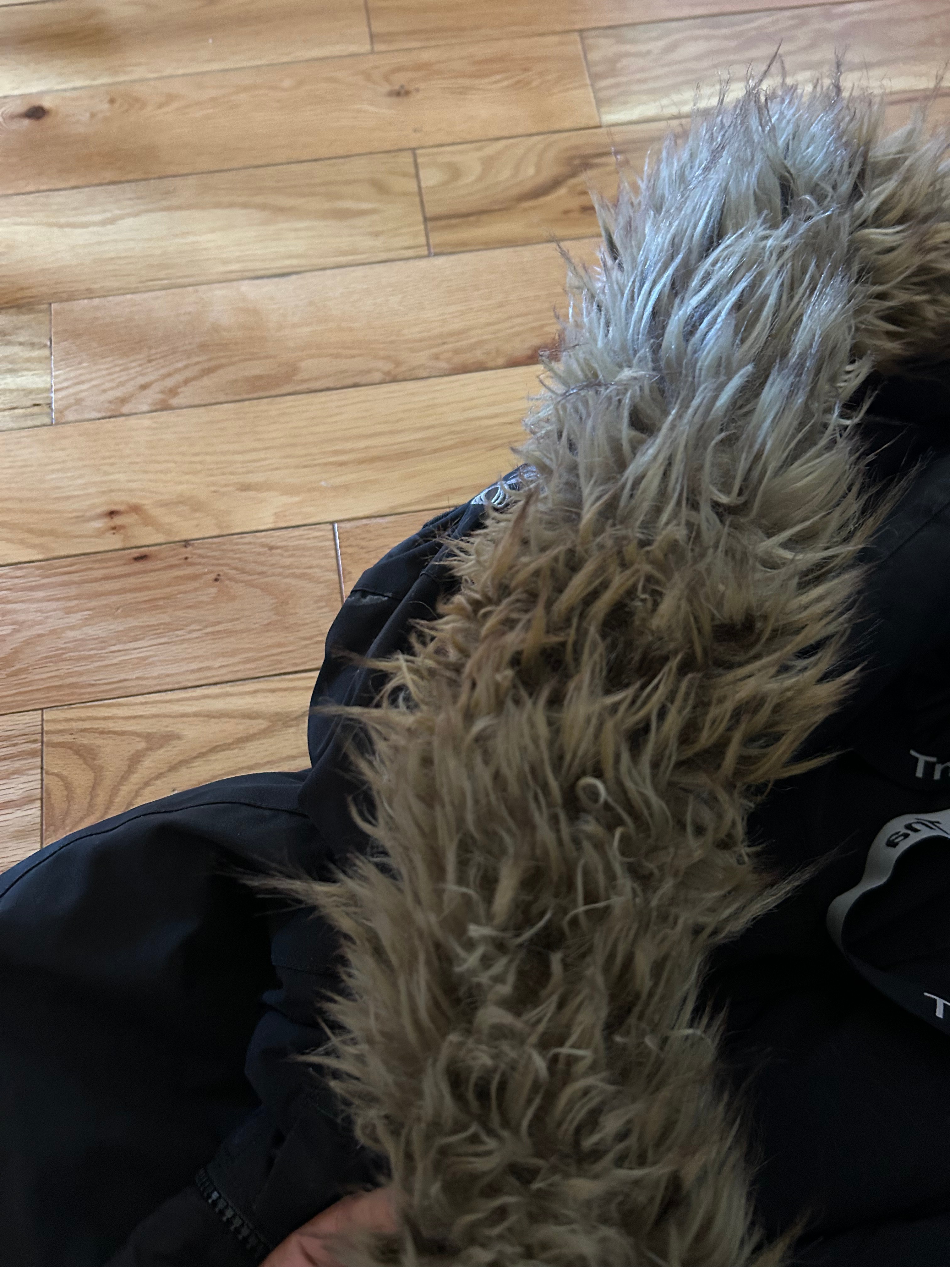 Aritzia TNA Resort jacket - photo 4