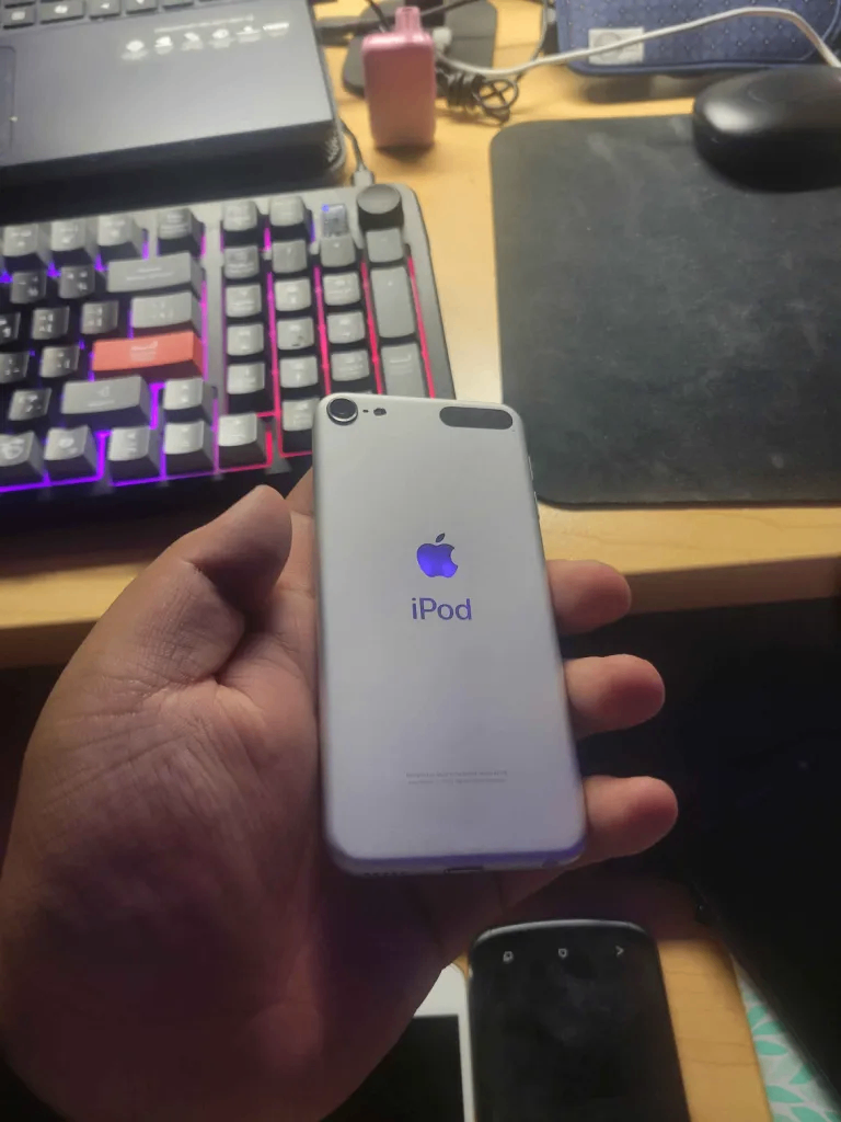 Apple iPod touch 7th Generation 32GB - photo 2