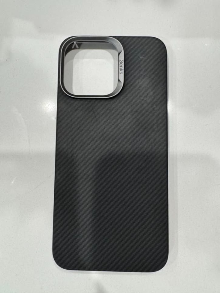 Benks ArmorAir Kevlar 600D Case - iPhone 15 Pro Max
