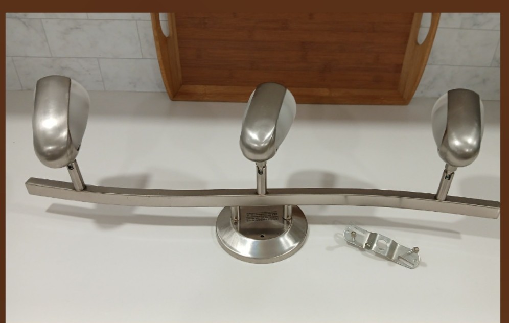 3 Track Lighting with bulbs and  glass shades. 24 in. - photo 2