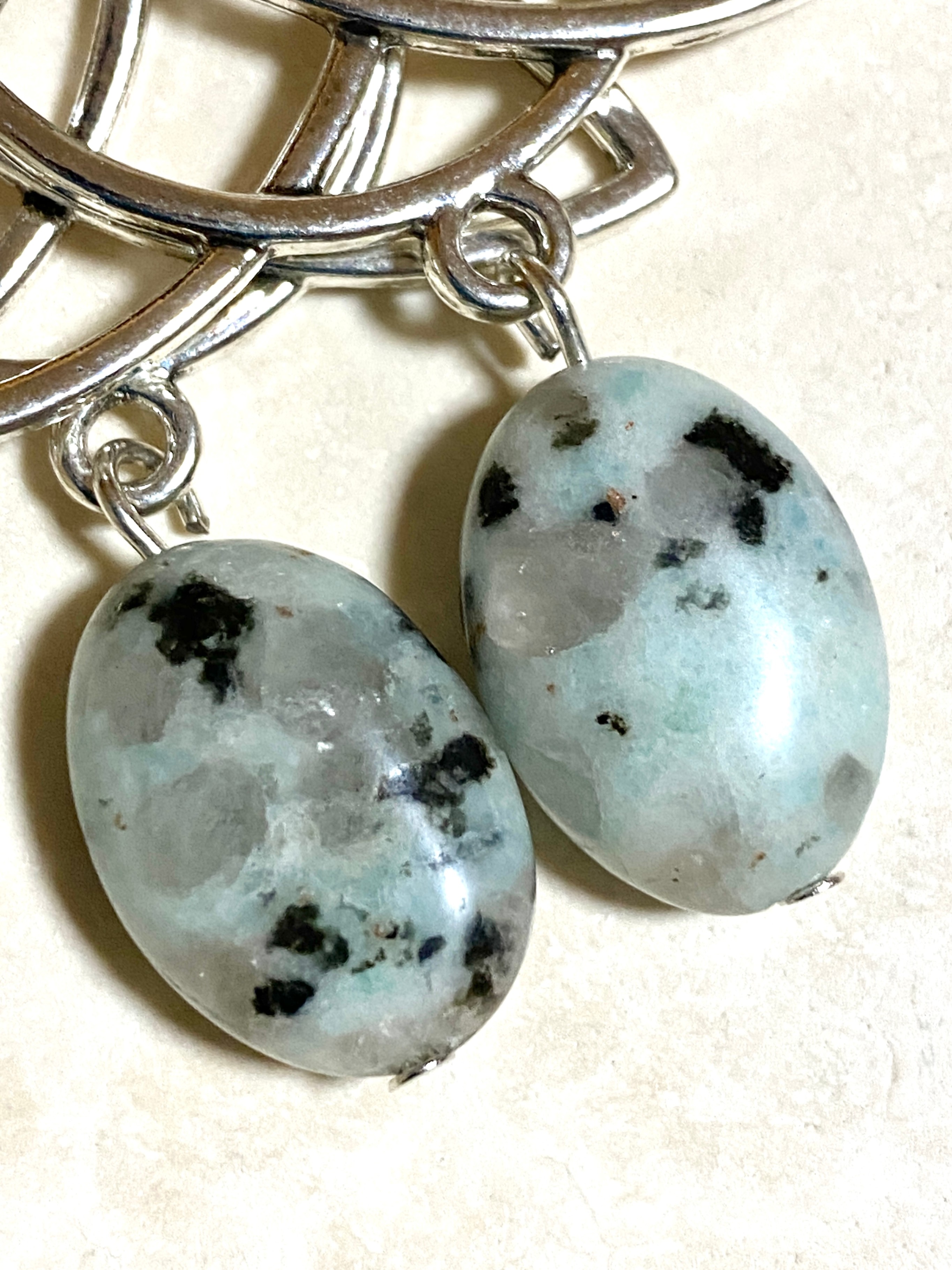 Light Teal Kiwi Jasper Celtic Trinity Earrings,925 Silver Hook - photo 4