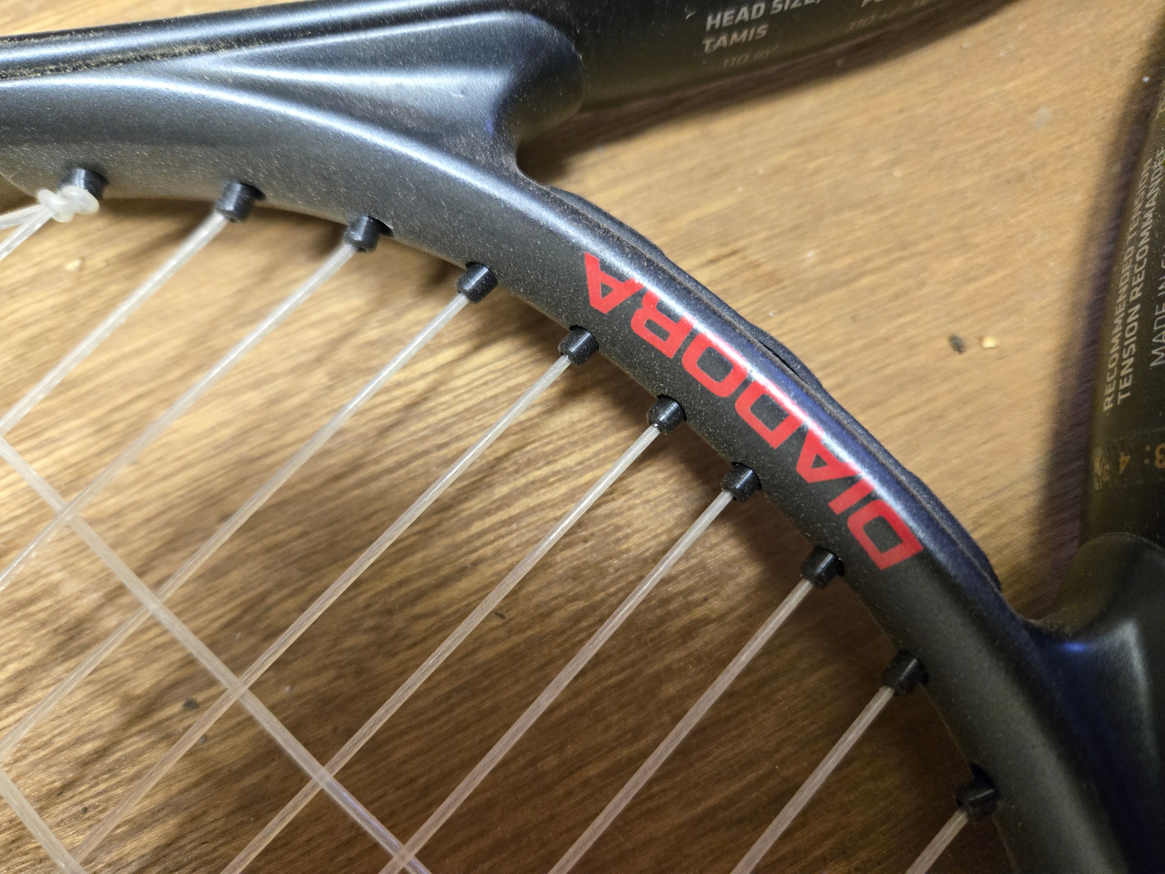 Diadora Tennis Racquet (Used Once) & 3 Unused Coach Balls - photo 4