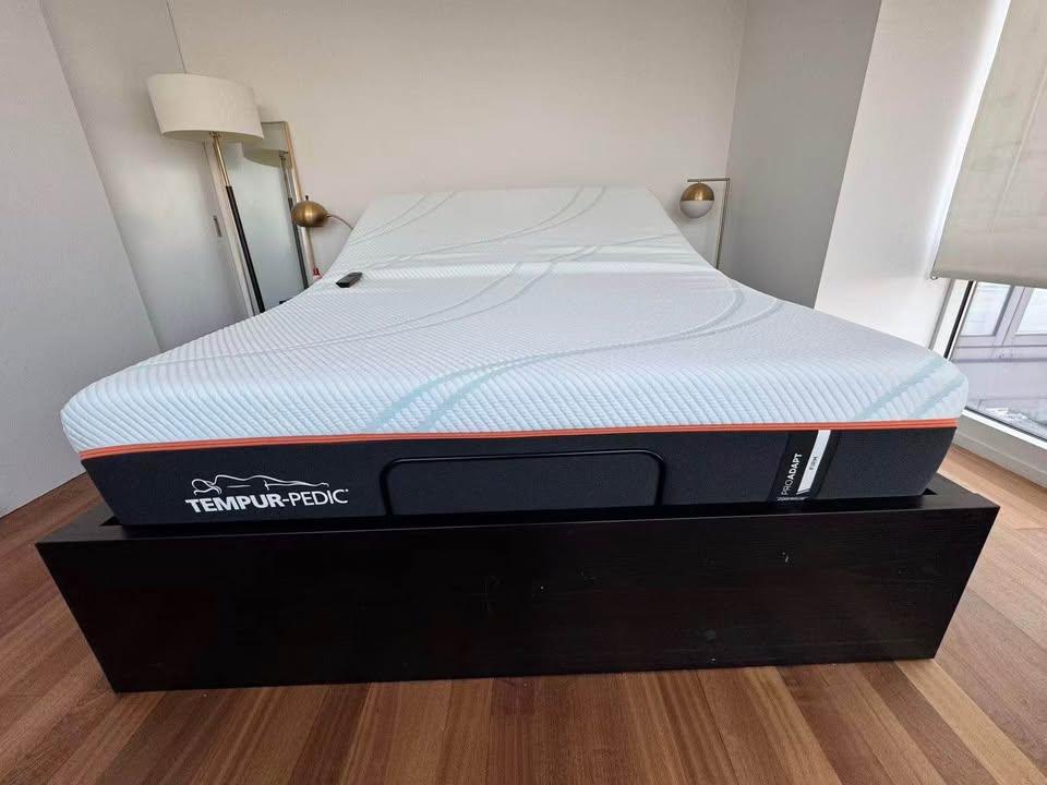 TEMPUR-ProAdapt Firm Mattress Queen size + FREE Adjustable Base