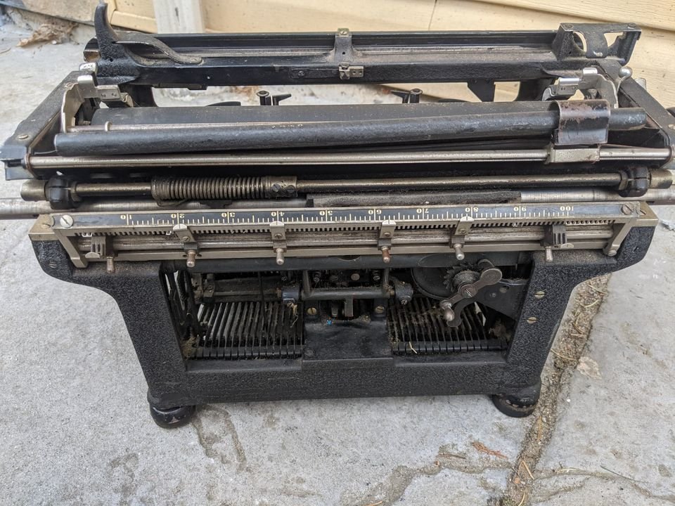 Antique Underwood typewriters, No. 5 by 1920 - photo 4