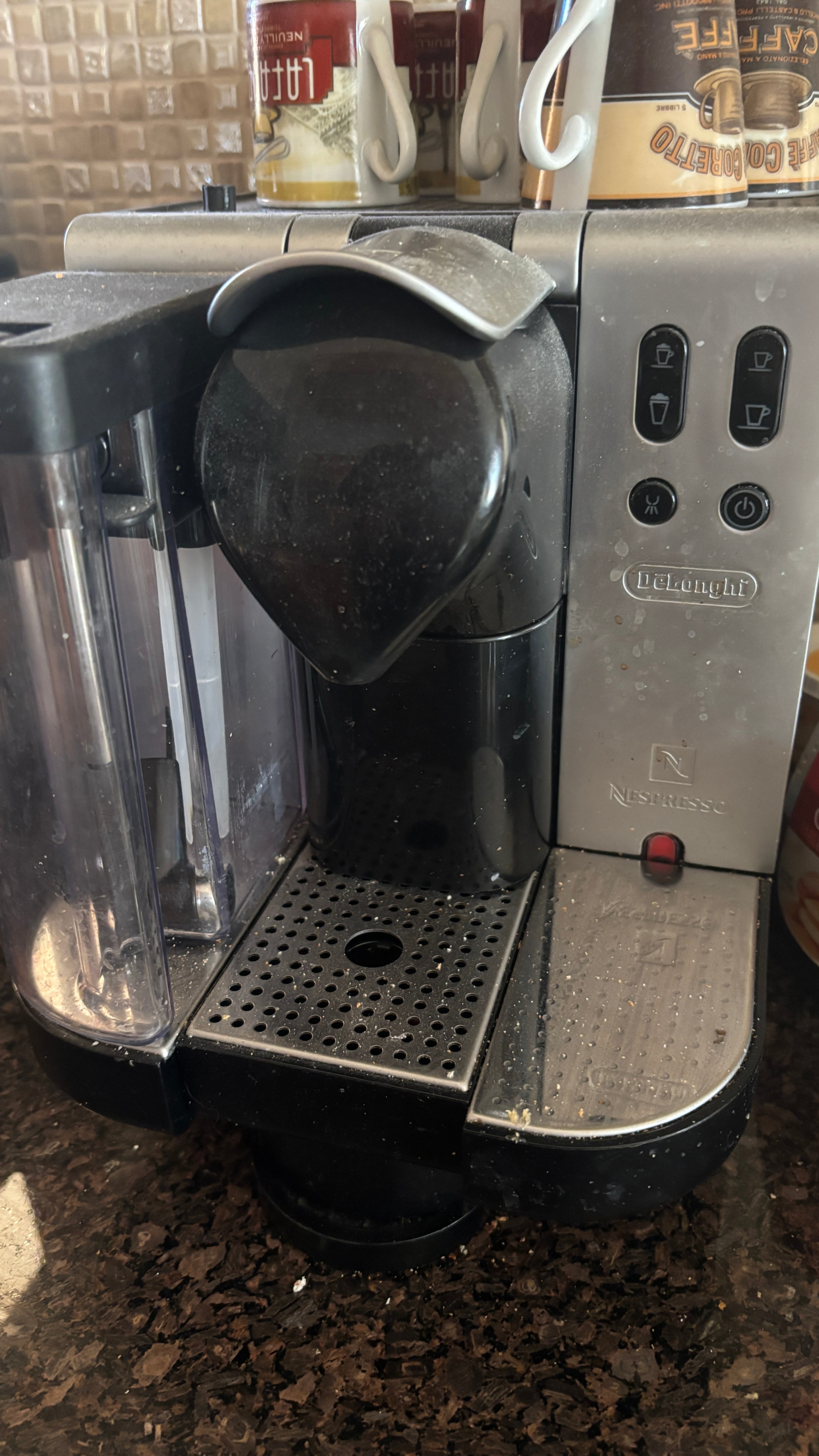 De'Longhi Nespresso Coffee Machine