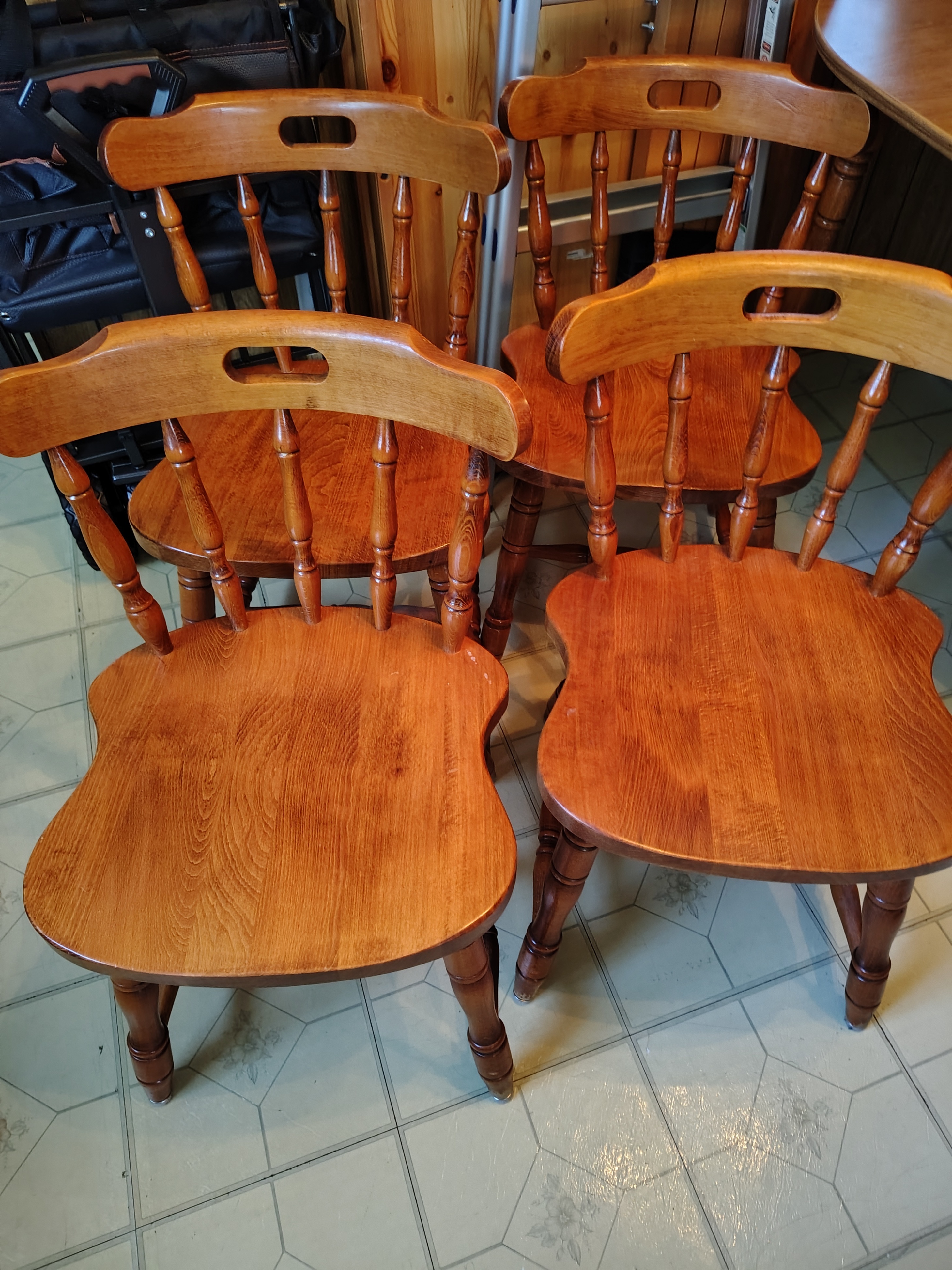 Western/ Cottage Style Dining Room Table & 4x Chairs - photo 4