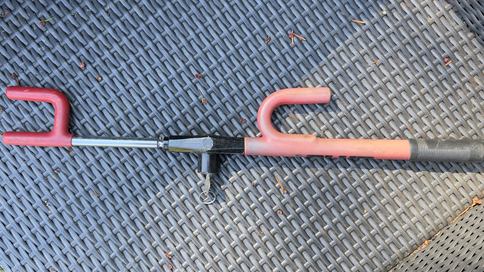The Club Steering Wheel Lock with Key – Car Anti-Theft - photo 3