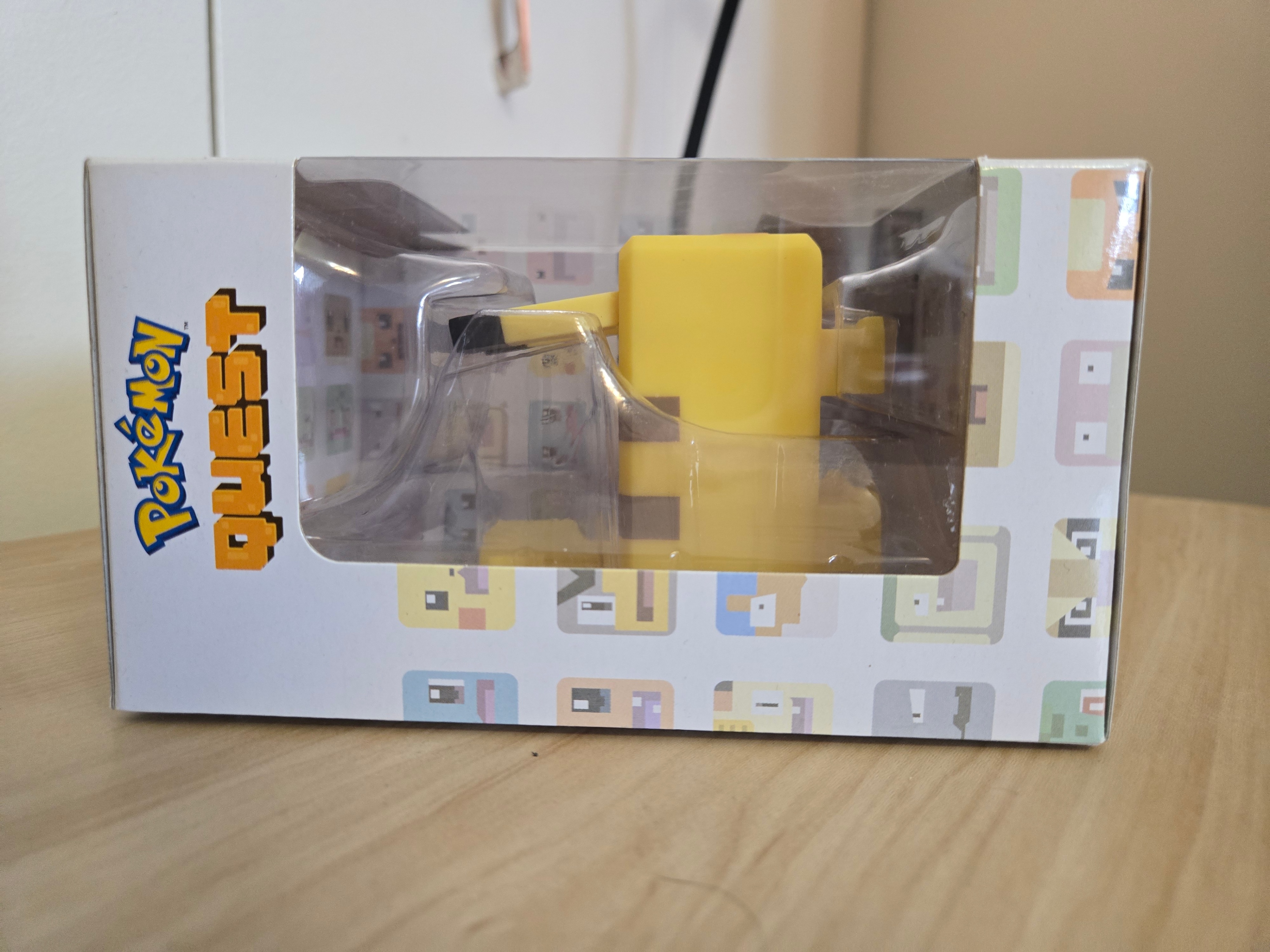 Pokemon Quest Pikachu Vinyl Figure - photo 4
