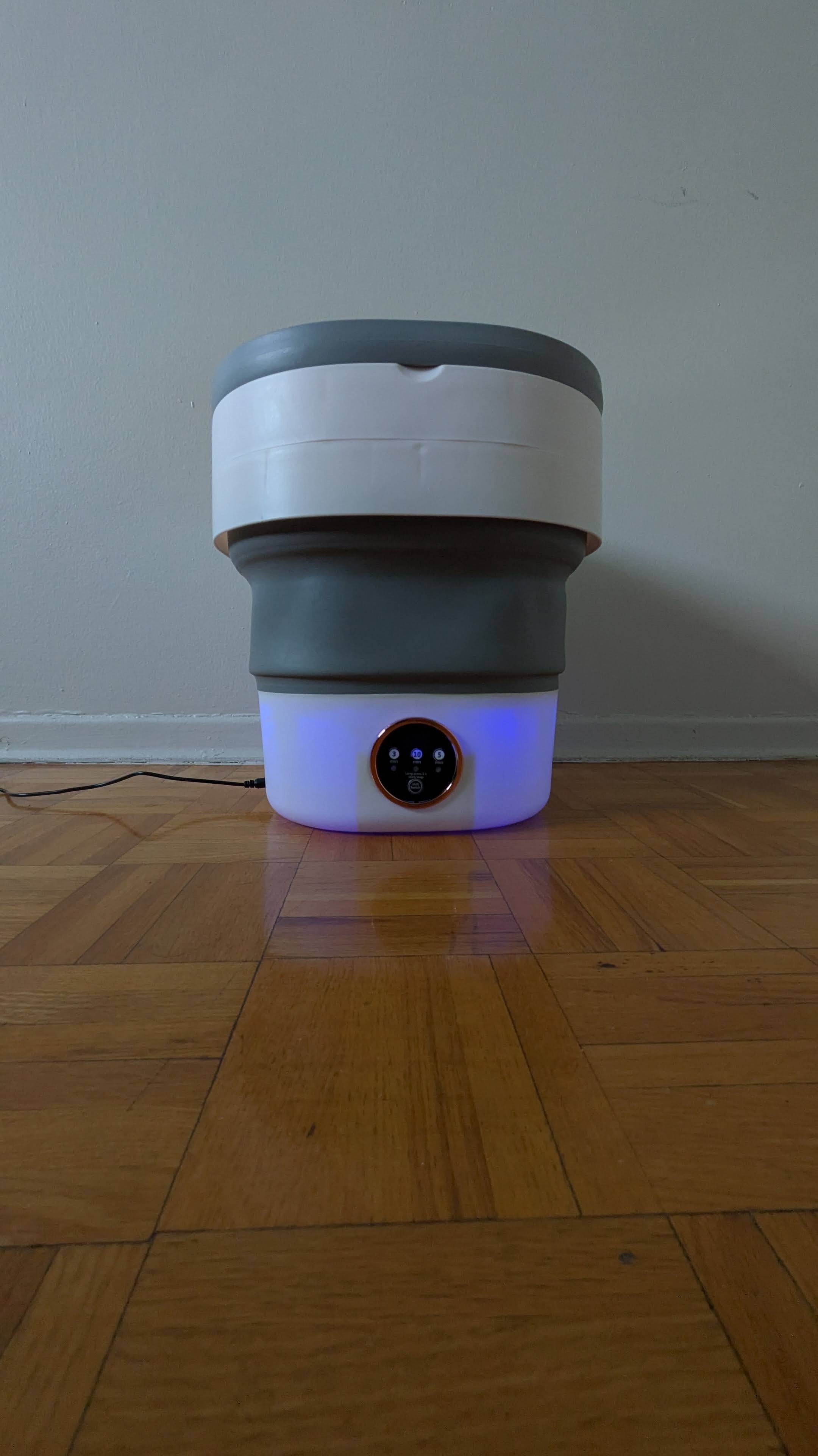 Mini Foldable Washing Machine (Negotiable)