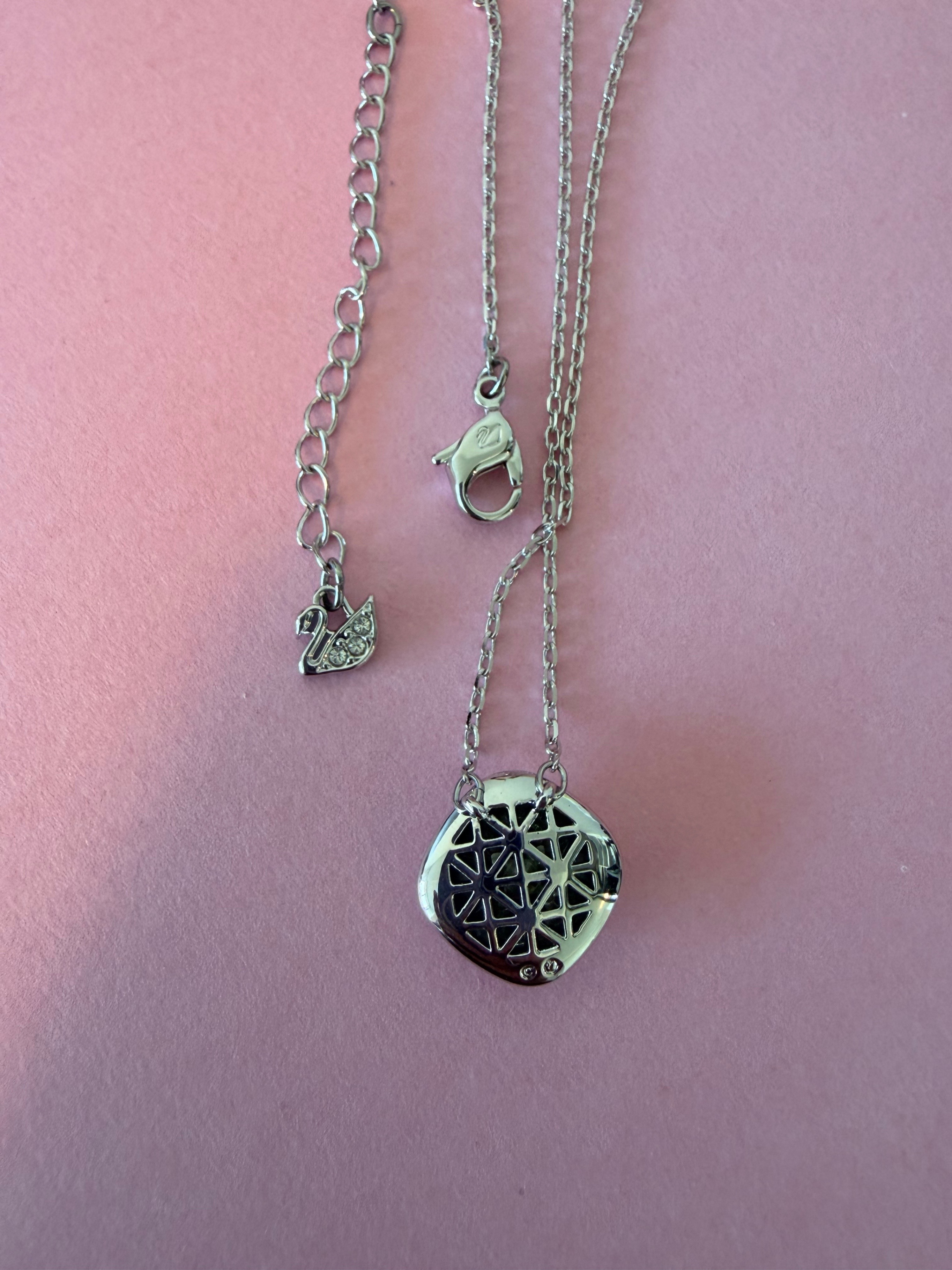 Swarovski Square Pendant Necklace - photo 3