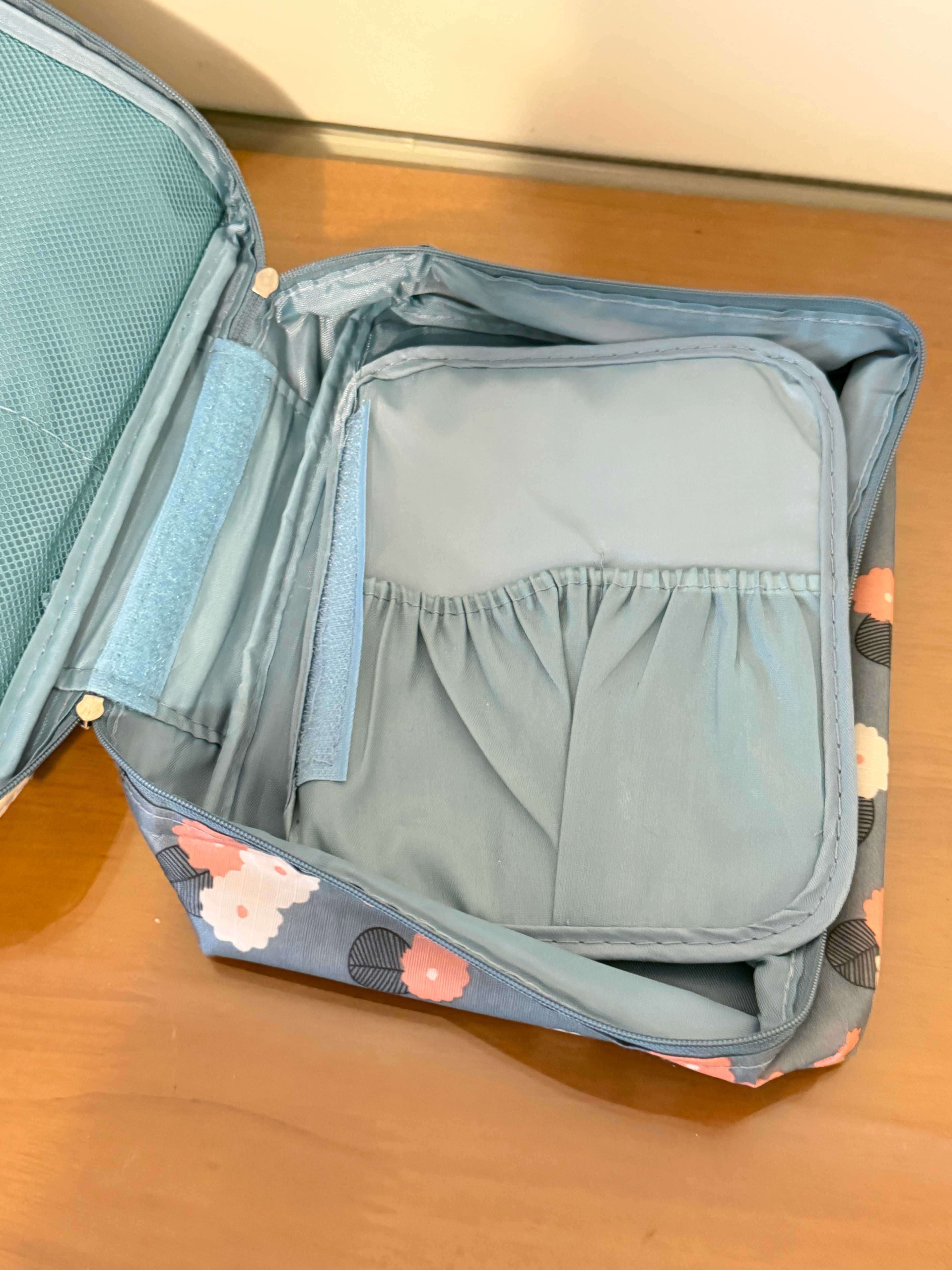 Floral Travel Organizer Bag - photo 4
