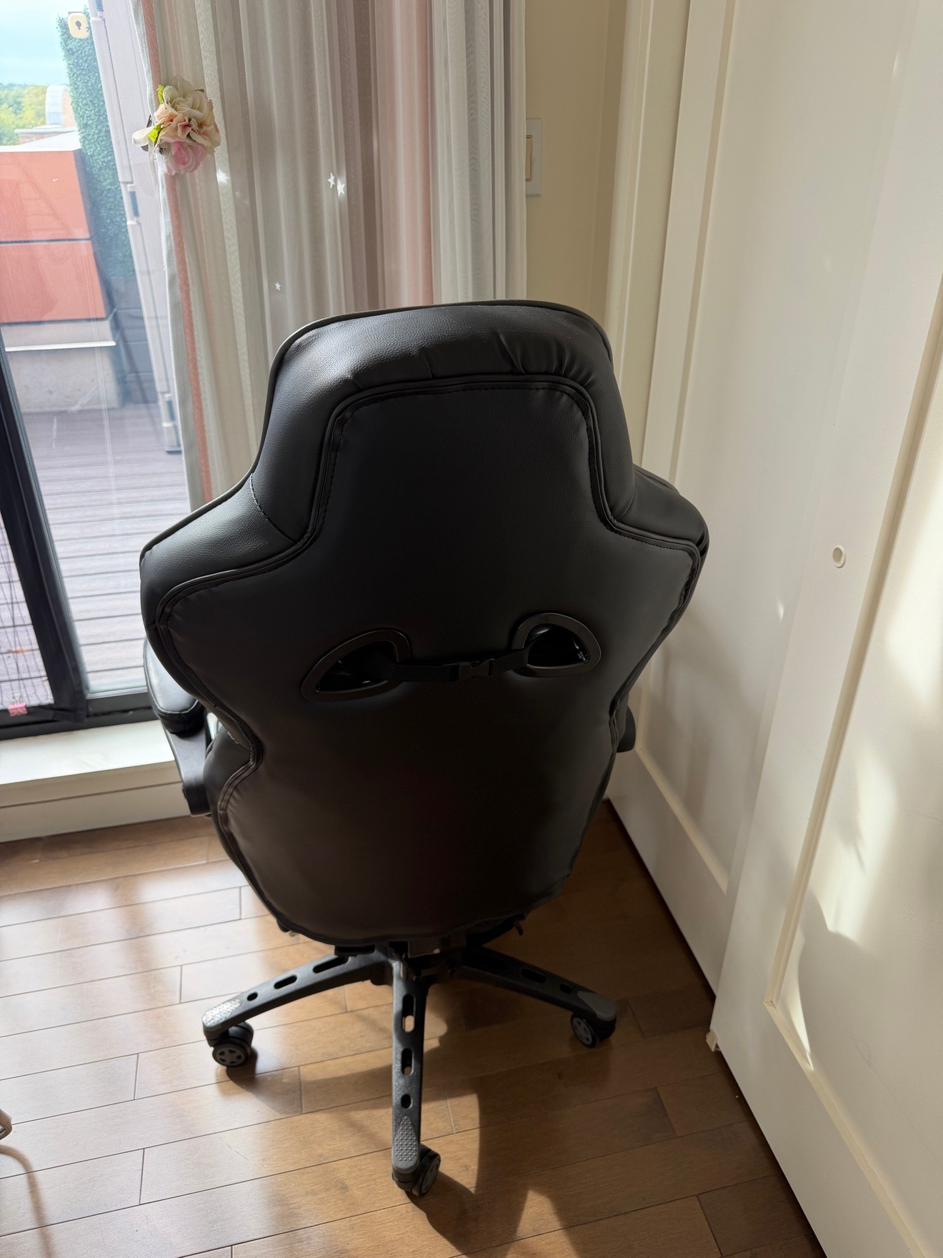 RESPAWN Racing Style Gaming Chair - Black/Gray - Like New - photo 2
