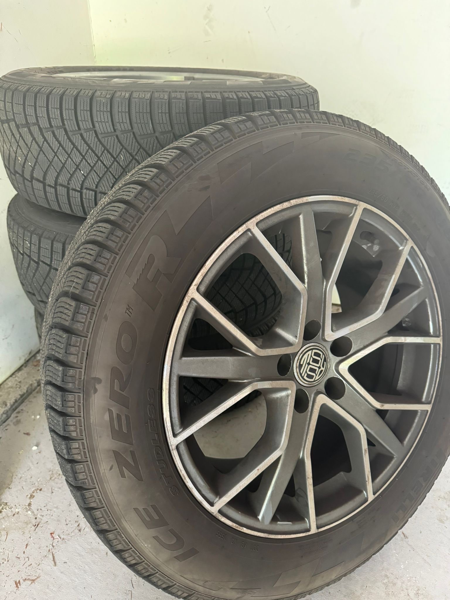 Bridgestone Ice Zero 235/60 R18 Tires with Rims