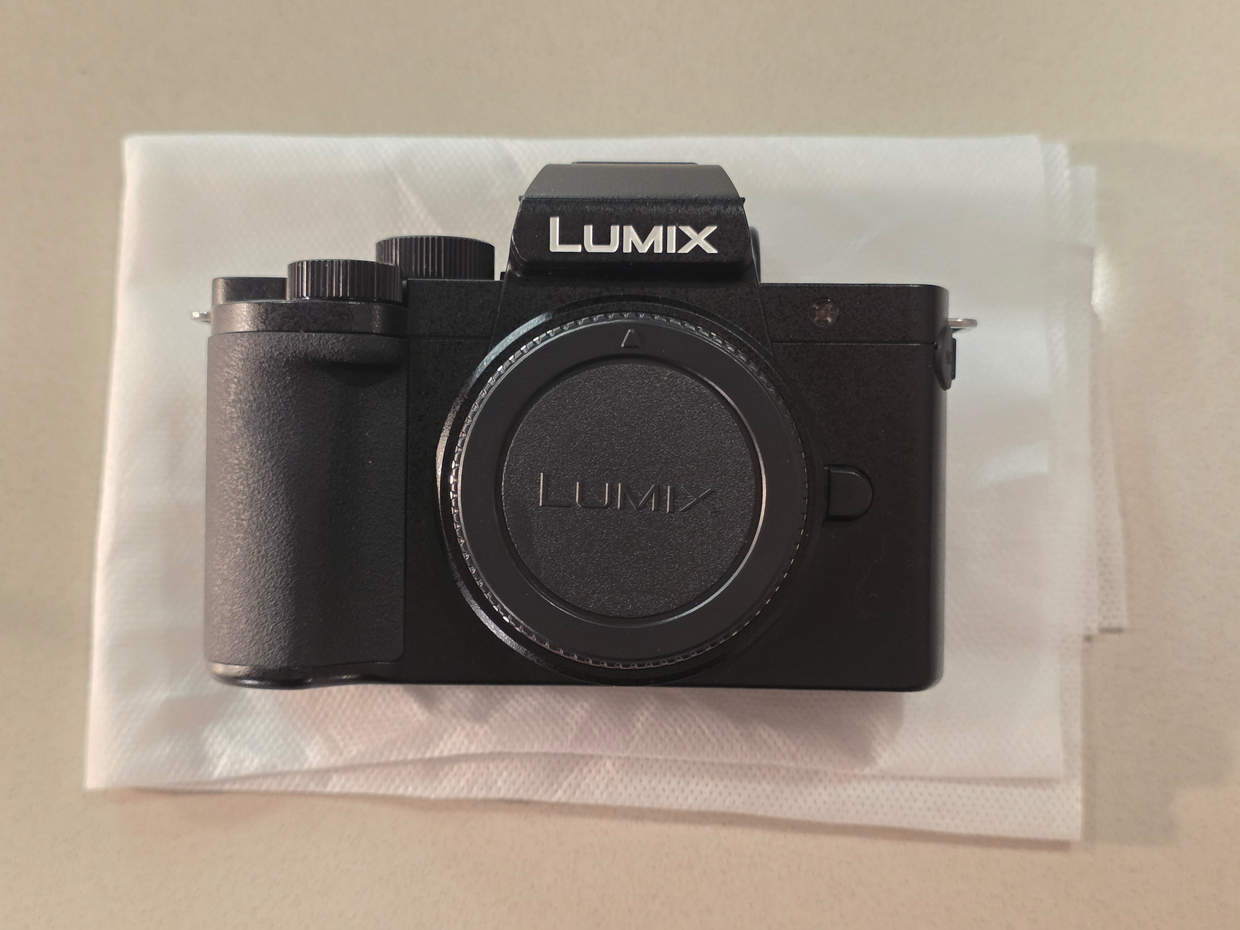 Panasonic Lumix G100 Micro Four Thirds 20.3MP Camera Body - photo 2