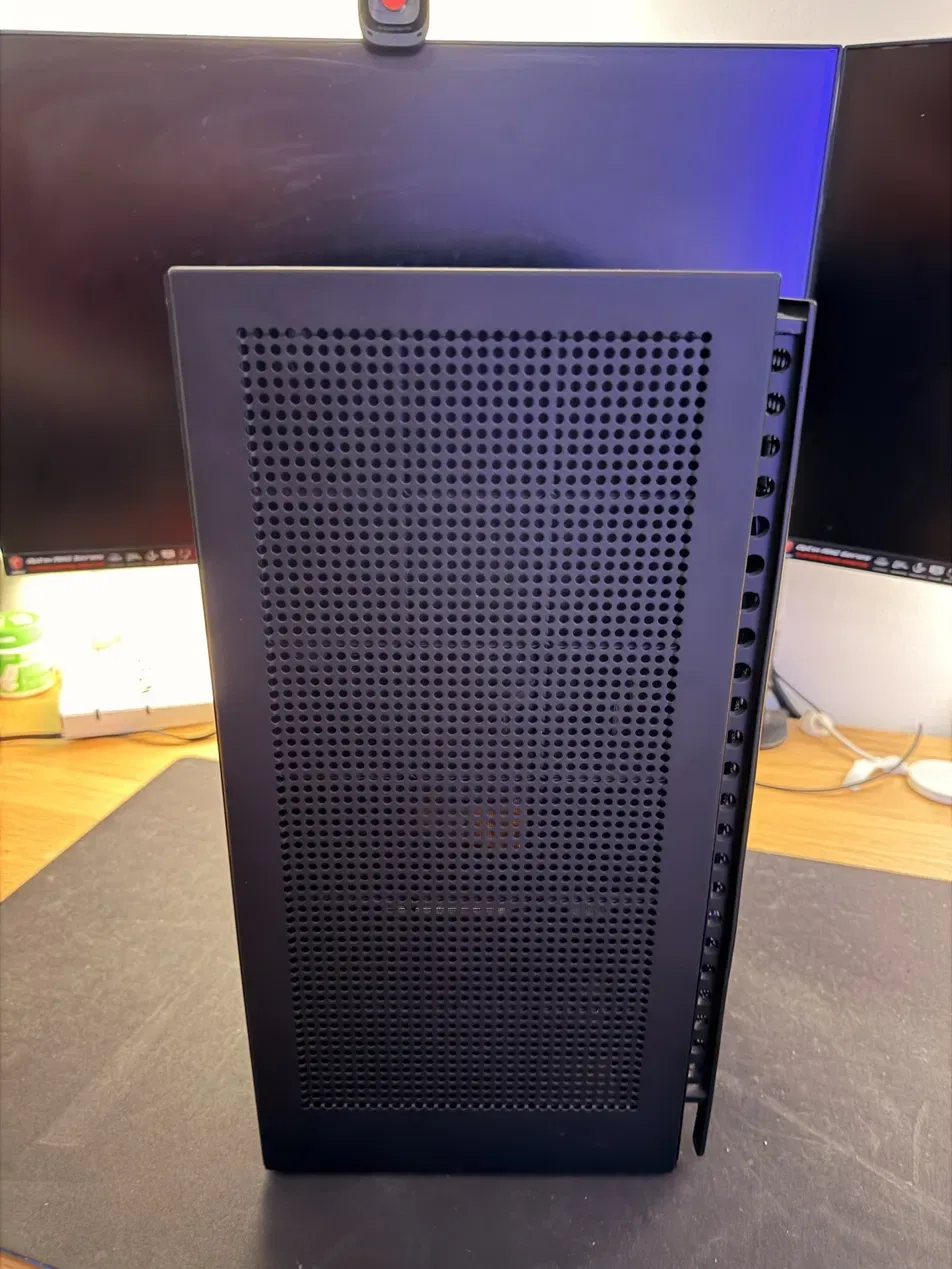 NZXT H1 Case - Custom Modded (Vented Front Panel, Rear Fan Ext.) - photo 2