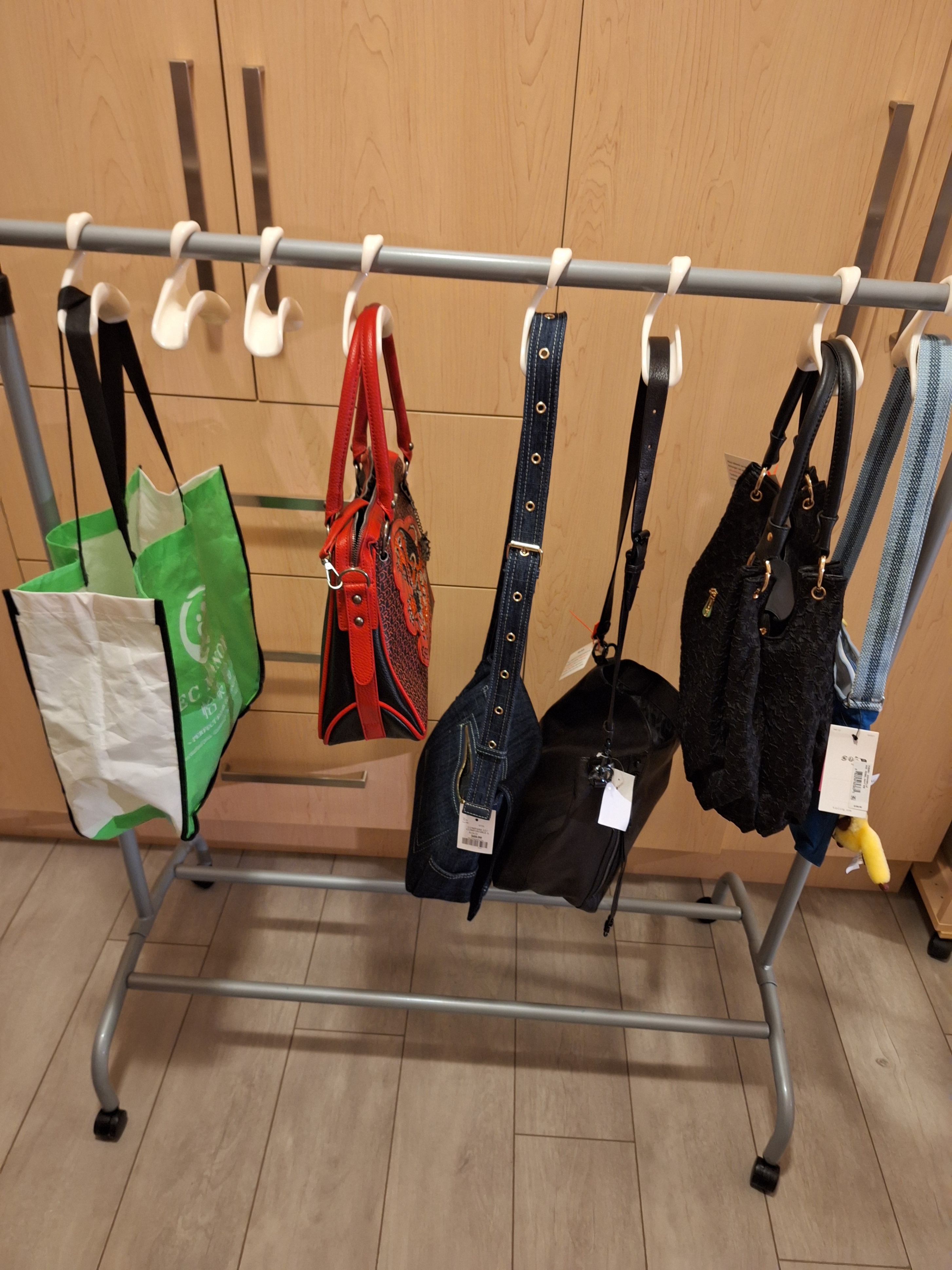 Metal Rolling Clothing Rack - photo 2