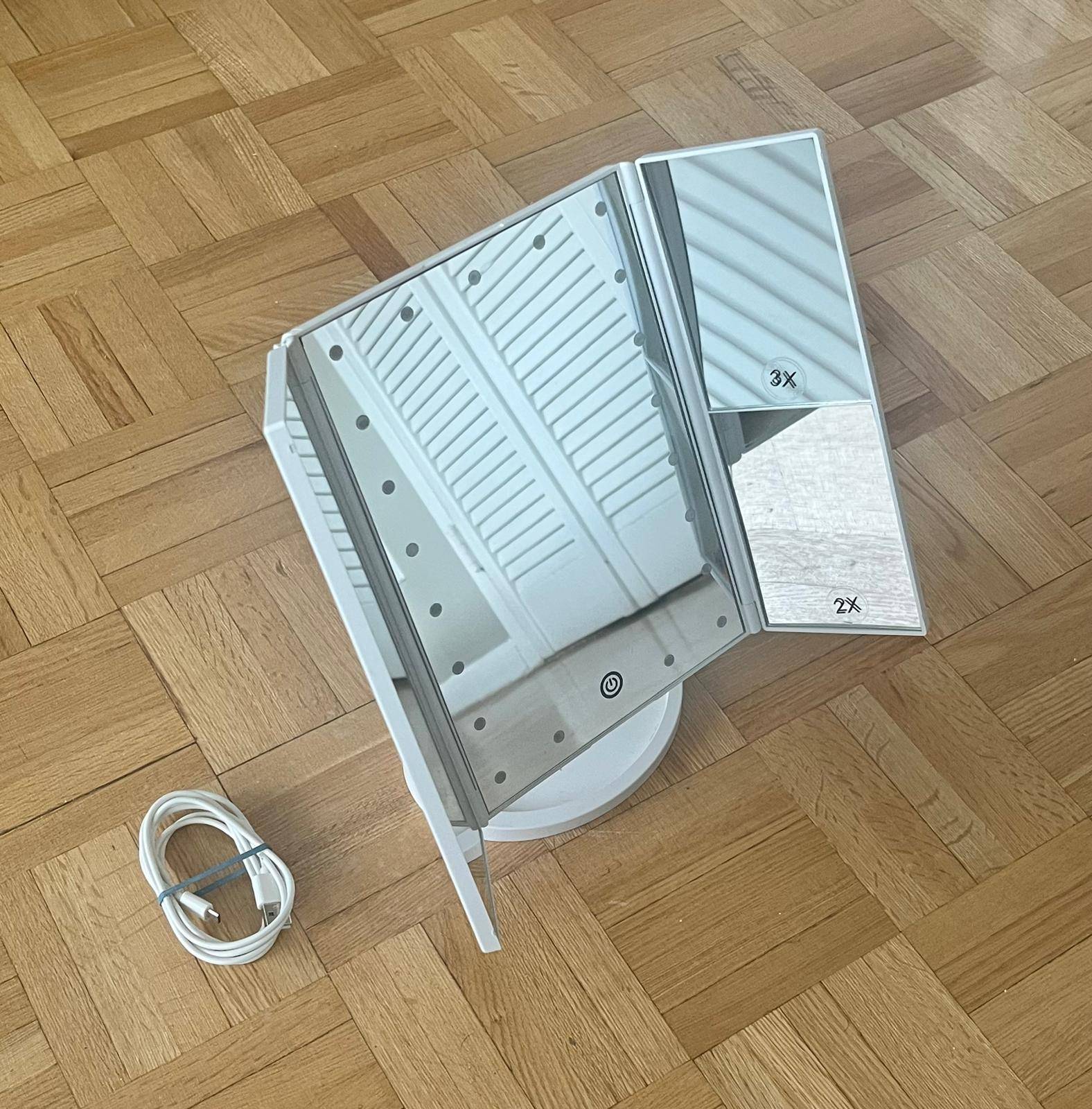 MOVING OUT SALE | WEILY Light-up Vanity Makeup Mirror