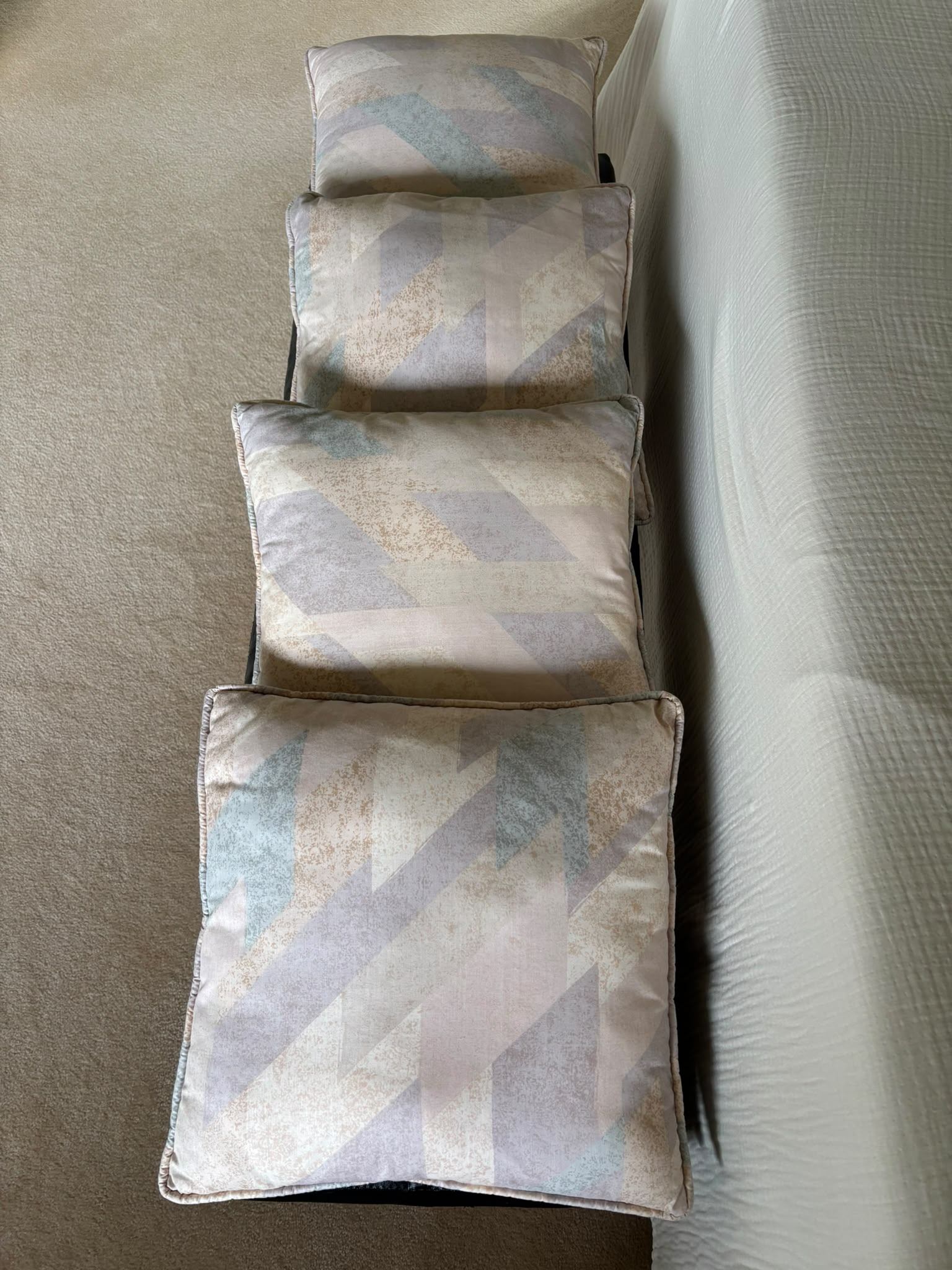 Set of 4 Vintage Decorative Pillows - photo 2