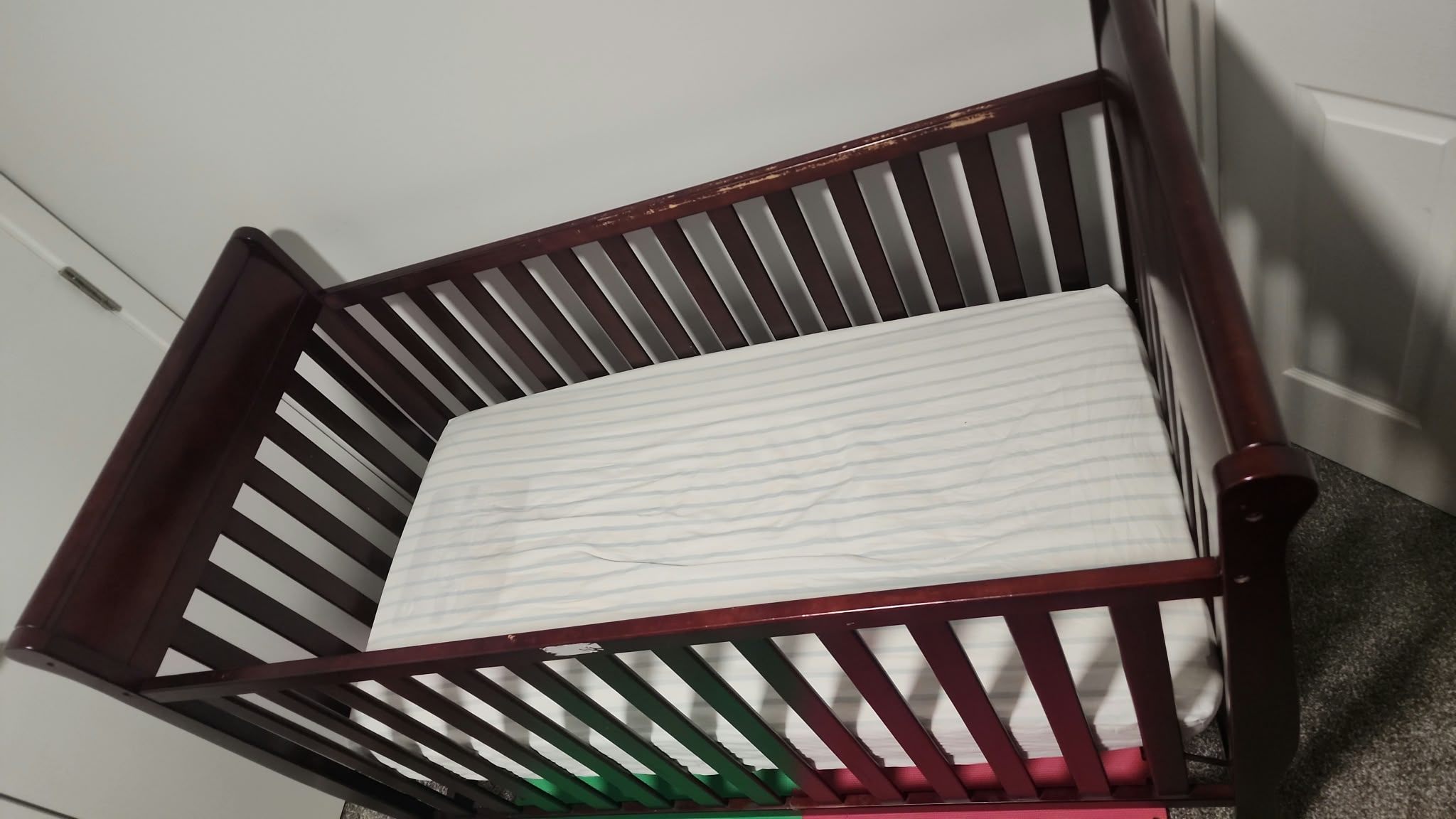 Dark Wood Baby Crib - photo 2